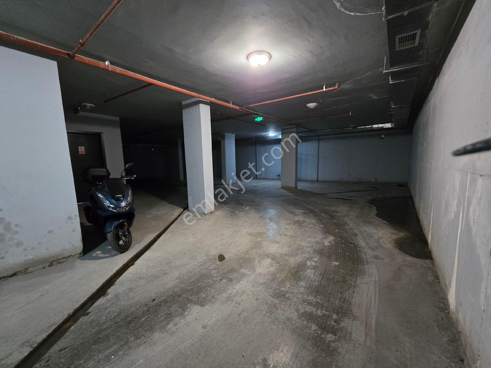 Ümraniye Merkezde Lüx Ebeveyn Banyolu 2+1 Daire Finans Merkzine 5 Dakika - Görsel 17