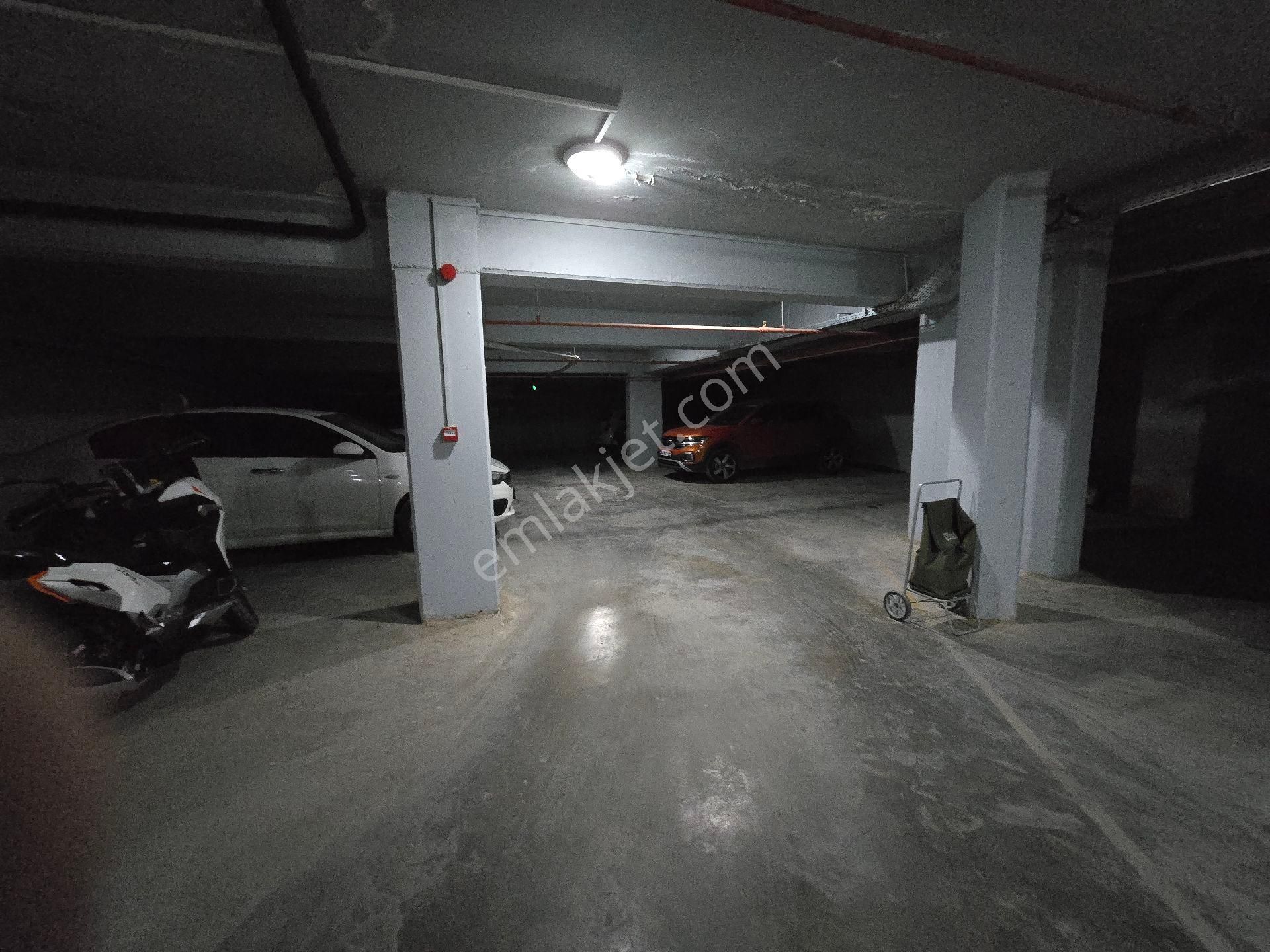 Ümraniye Merkezde Lüx Ebeveyn Banyolu 2+1 Daire Finans Merkzine 5 Dakika - Görsel 18