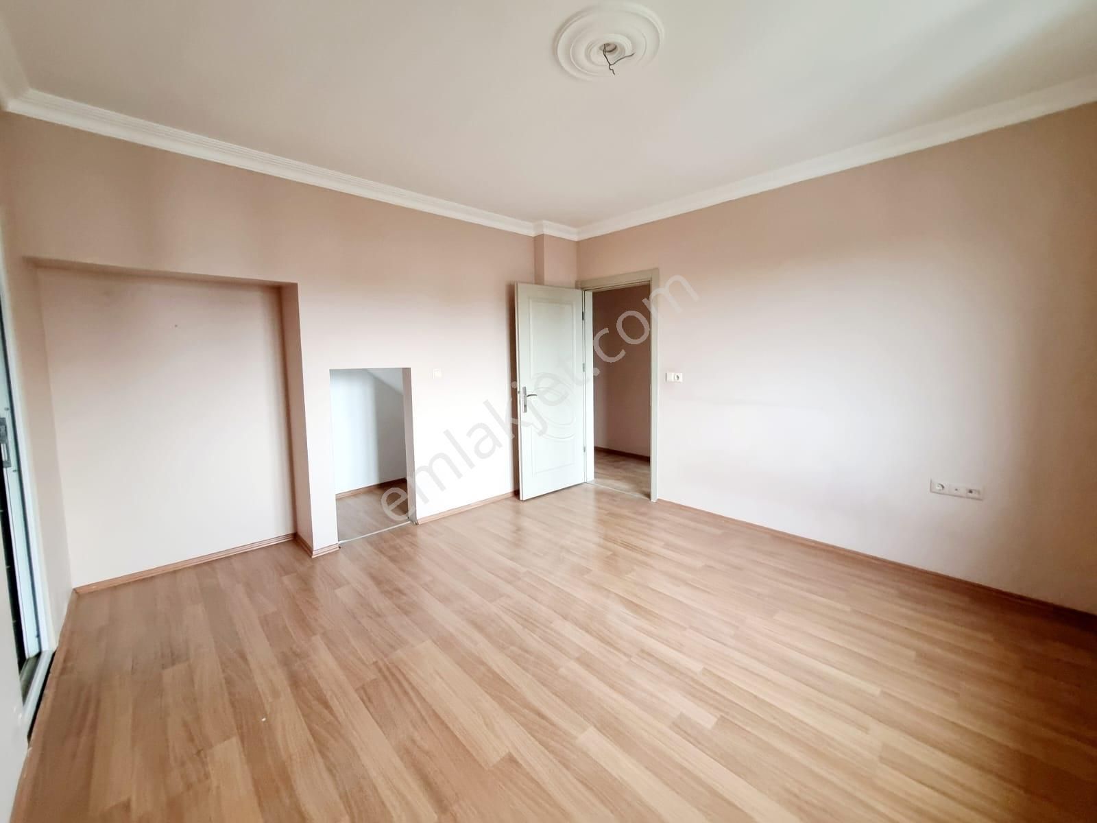 Kariyer'den Aykent Sitesi Mahmudiye Mh 175m² 4+1 Satılık Dubleks - Görsel 13