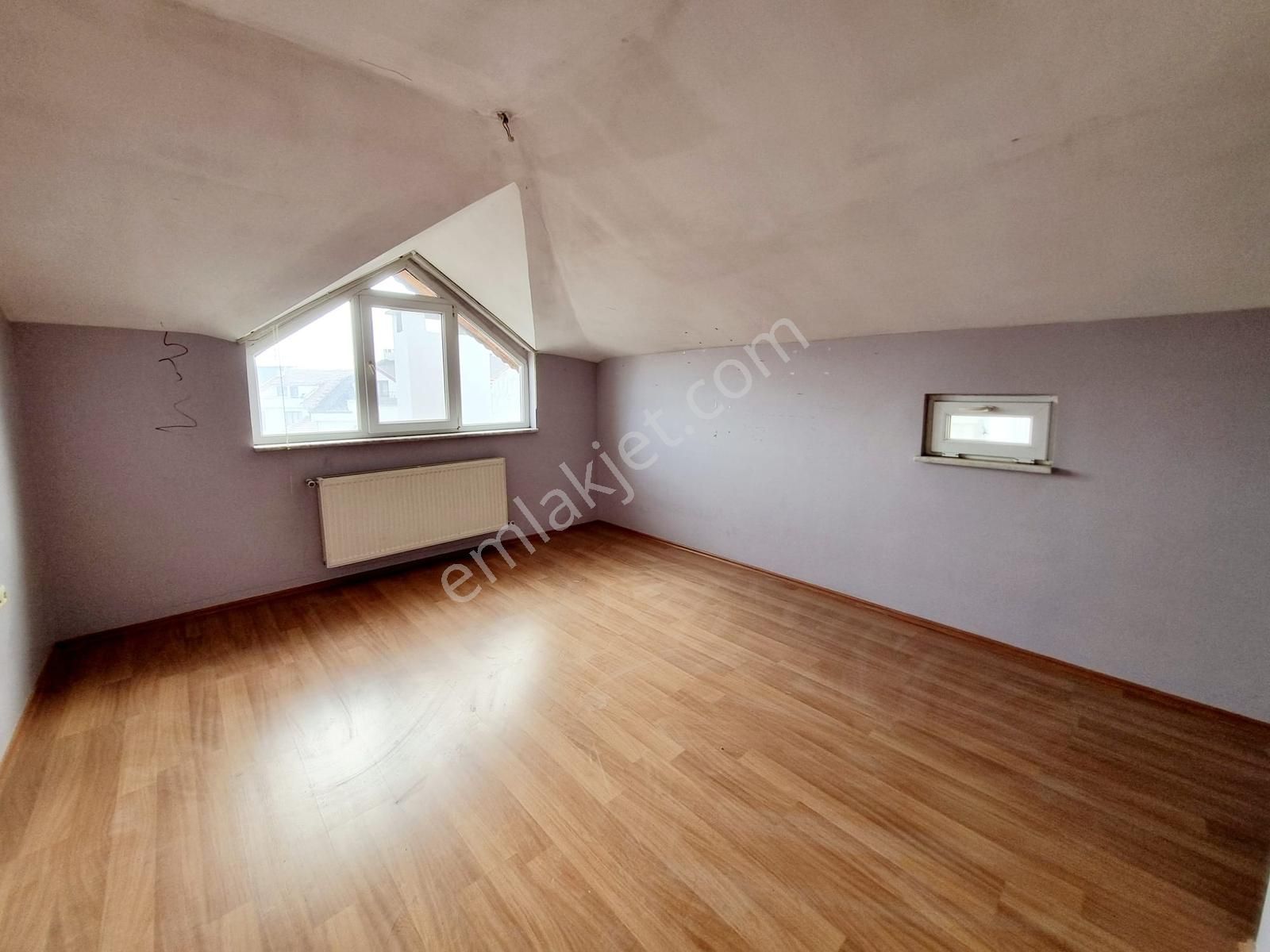 Kariyer'den Aykent Sitesi Mahmudiye Mh 175m² 4+1 Satılık Dubleks - Görsel 18