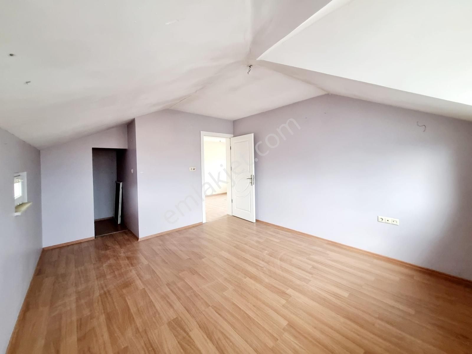 Kariyer'den Aykent Sitesi Mahmudiye Mh 175m² 4+1 Satılık Dubleks - Görsel 21
