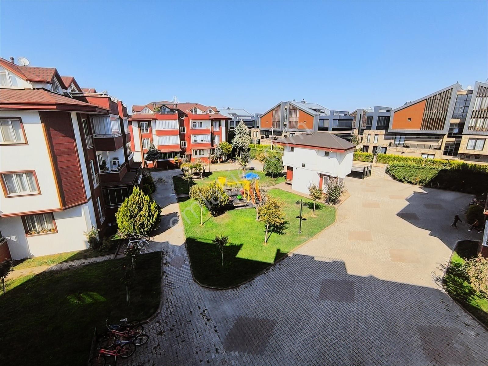 Kariyer'den Aykent Sitesi Mahmudiye Mh 175m² 4+1 Satılık Dubleks - Görsel 26