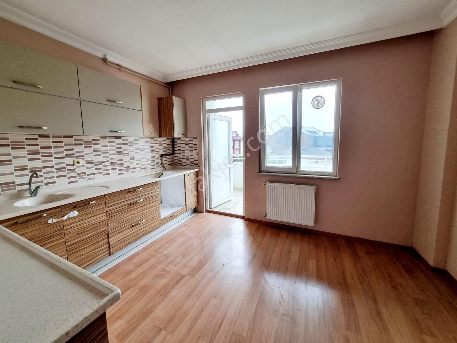 Kariyer'den Aykent Sitesi Mahmudiye Mh 175m² 4+1 Satılık Dubleks - Görsel 6