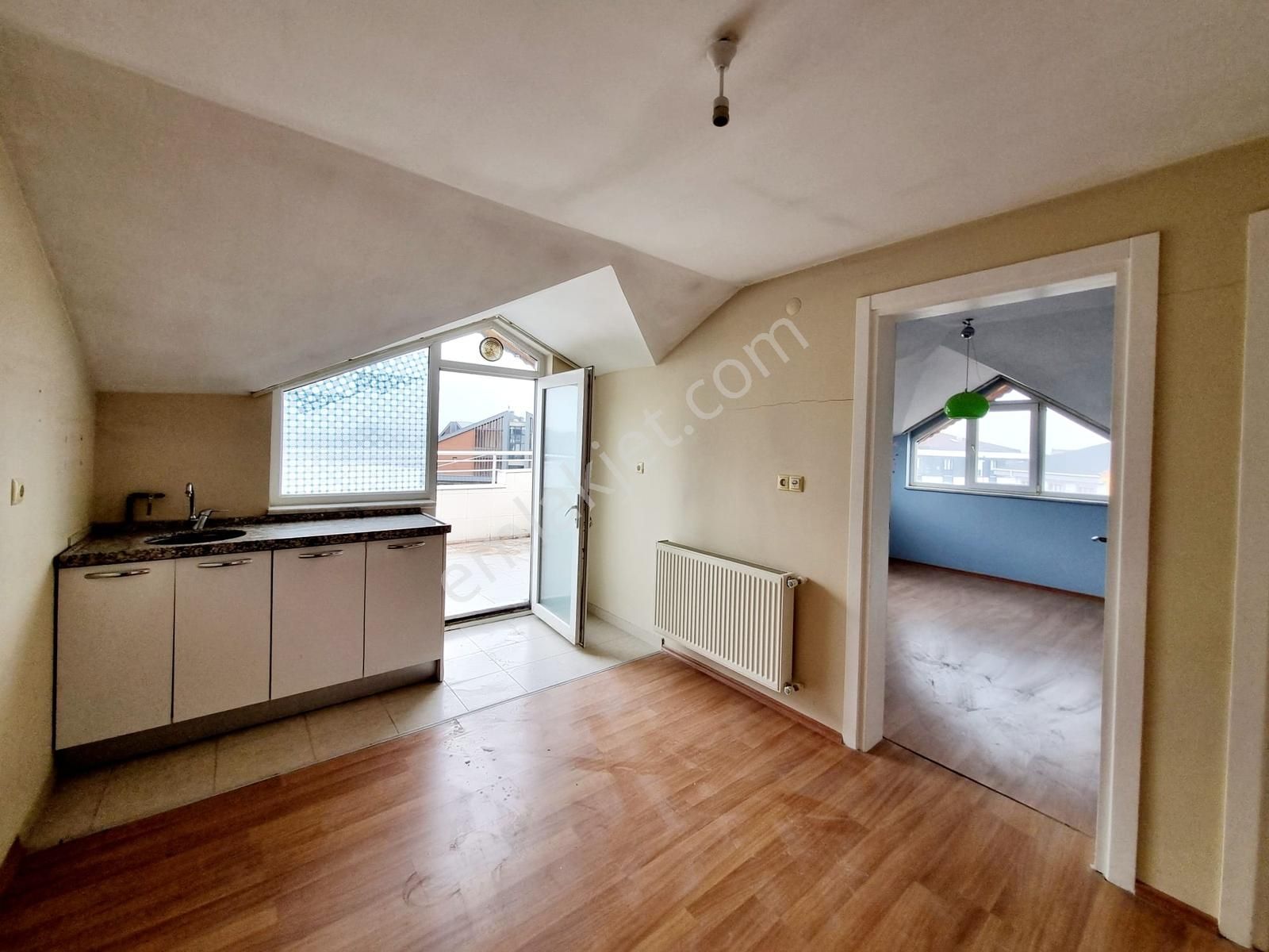 Kariyer'den Aykent Sitesi Mahmudiye Mh 175m² 4+1 Satılık Dubleks - Görsel 3