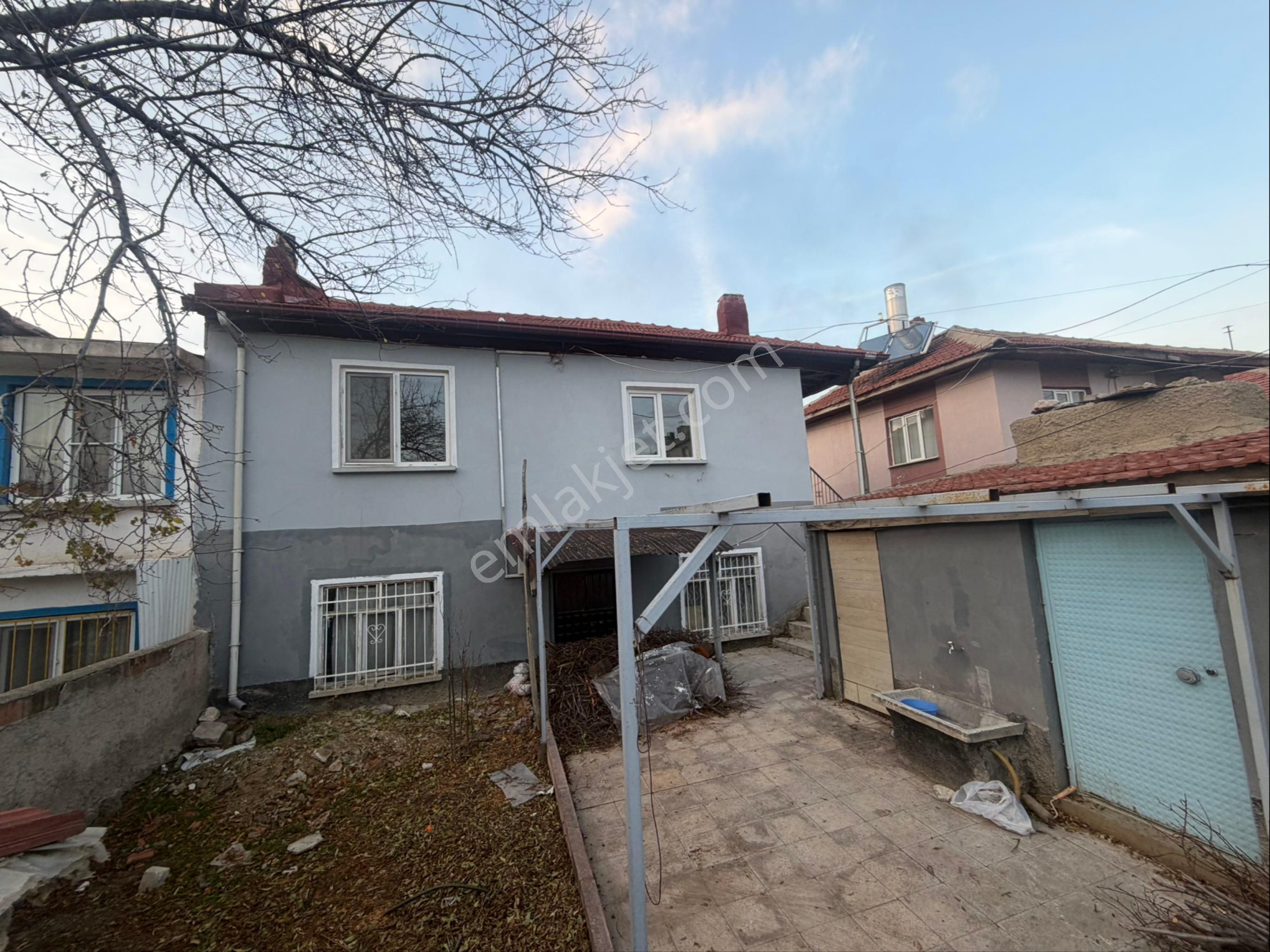 Tunçez Gm Salı Pazarı Cvr Satılık İki Katlı Müstakil