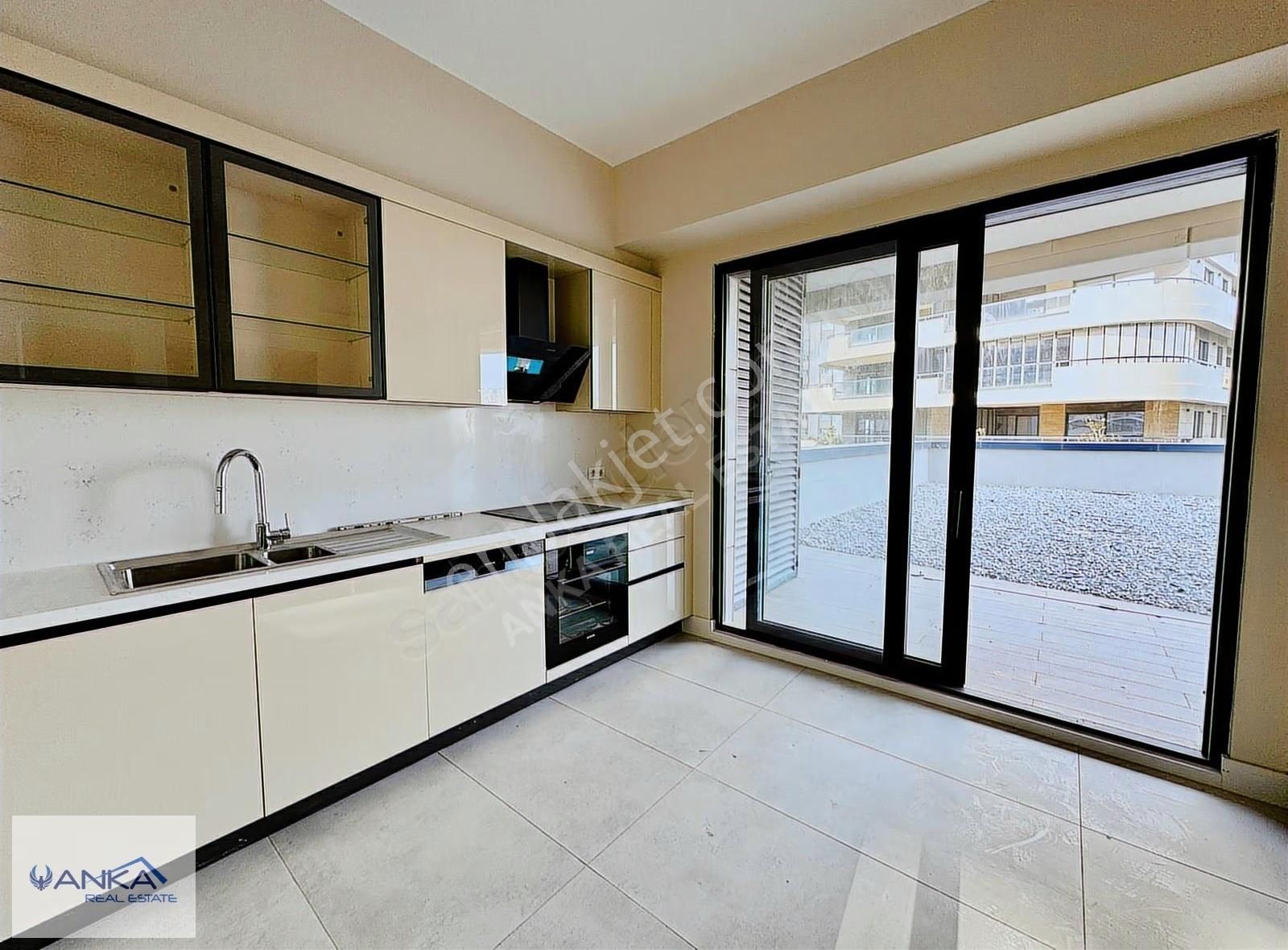 Batı Yakası Projesi Kat Bahçeli Kapalı Mutfaklı 2+1 Kiralık - Görsel 25