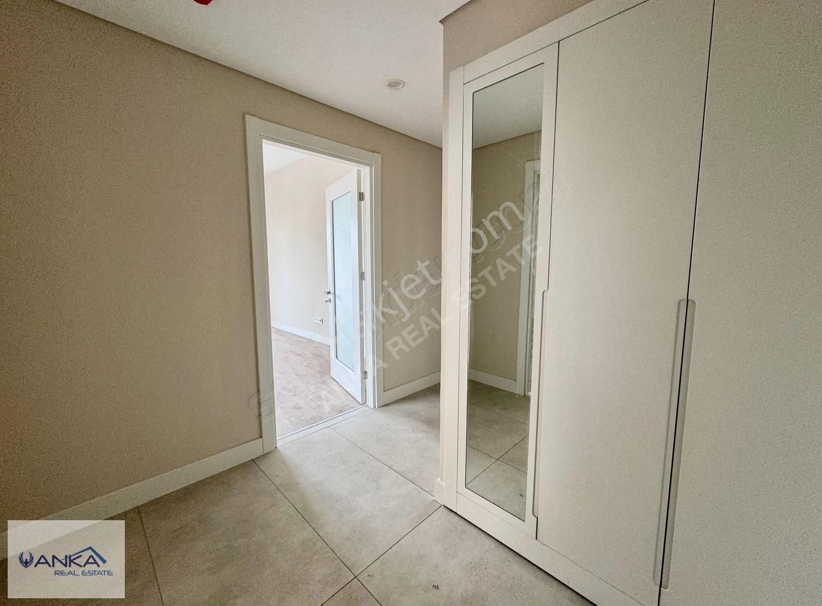 Batı Yakası Projesi Kat Bahçeli Kapalı Mutfaklı 2+1 Kiralık - Görsel 33