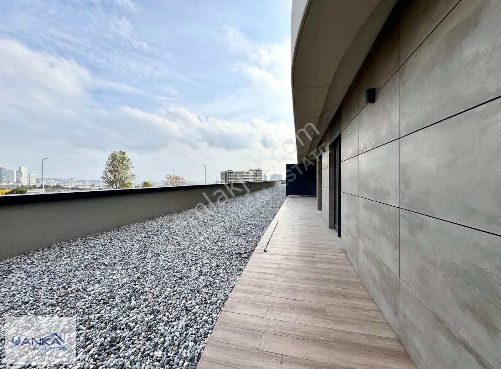 Batı Yakası Projesi Kat Bahçeli Kapalı Mutfaklı 2+1 Kiralık - Görsel 12