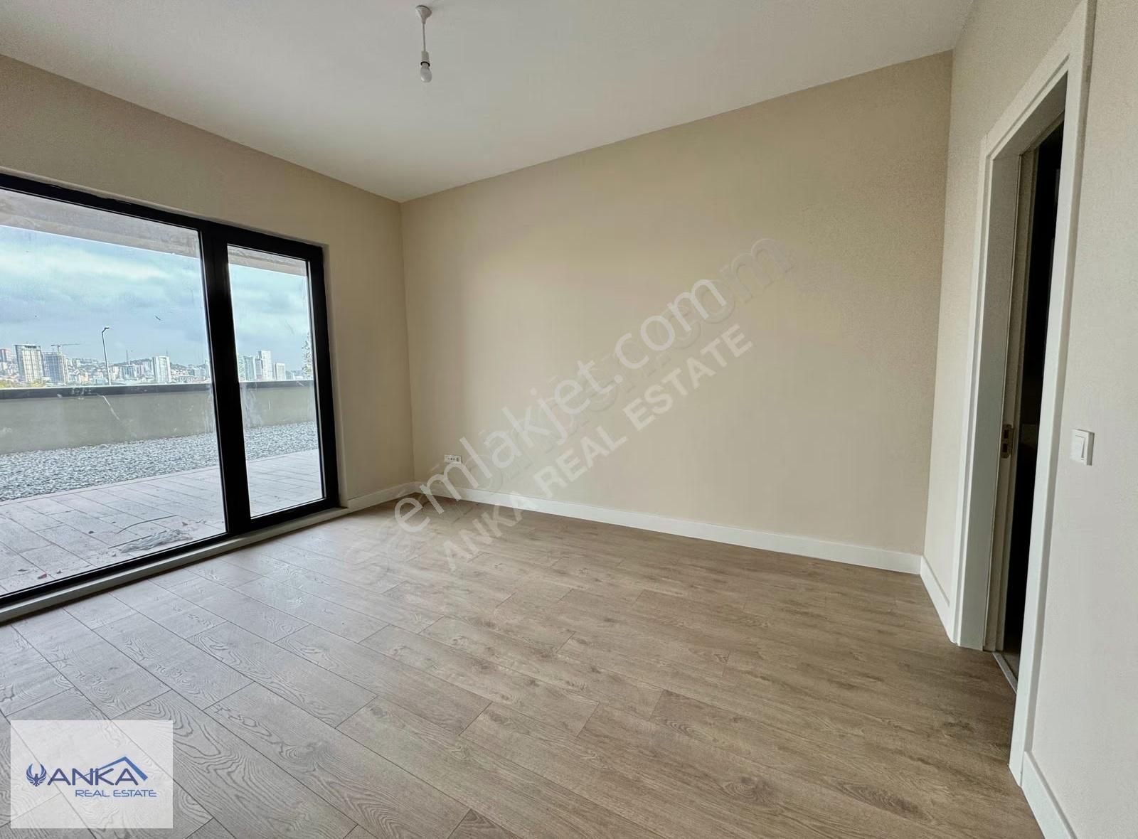 Batı Yakası Projesi Kat Bahçeli Kapalı Mutfaklı 2+1 Kiralık - Görsel 20