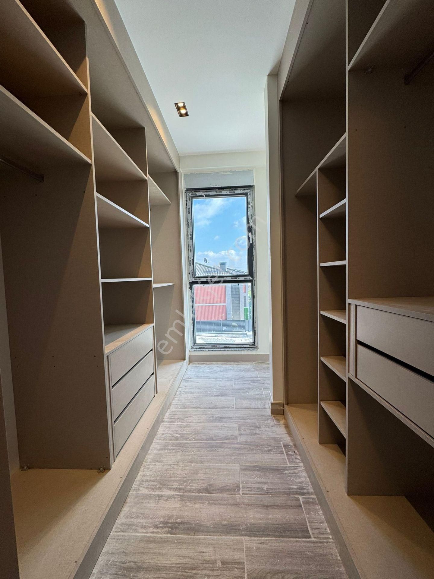 Çorlu Önerlerde Müstakil Havuzlu Satılık Lüks 4+1 Villa - Görsel 24