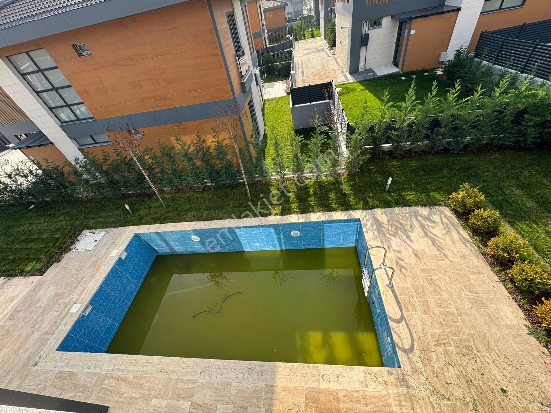 Çorlu Önerlerde Müstakil Havuzlu Satılık Lüks 4+1 Villa - Görsel 35