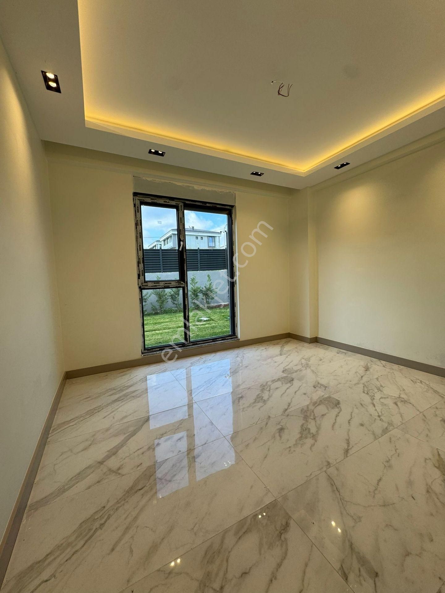 Çorlu Önerlerde Müstakil Havuzlu Satılık Lüks 4+1 Villa - Görsel 9