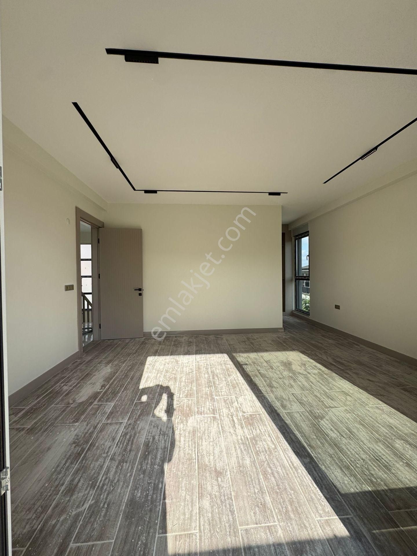 Çorlu Önerlerde Müstakil Havuzlu Satılık Lüks 4+1 Villa - Görsel 25
