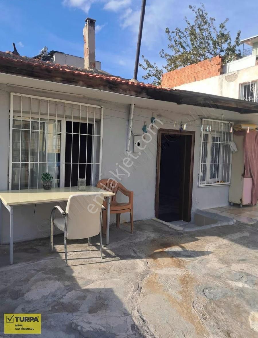 Bayraklı Yamanlar Mah 92 M2 Arsa Payı Olan Satılık Müstakil Ev - Görsel 8