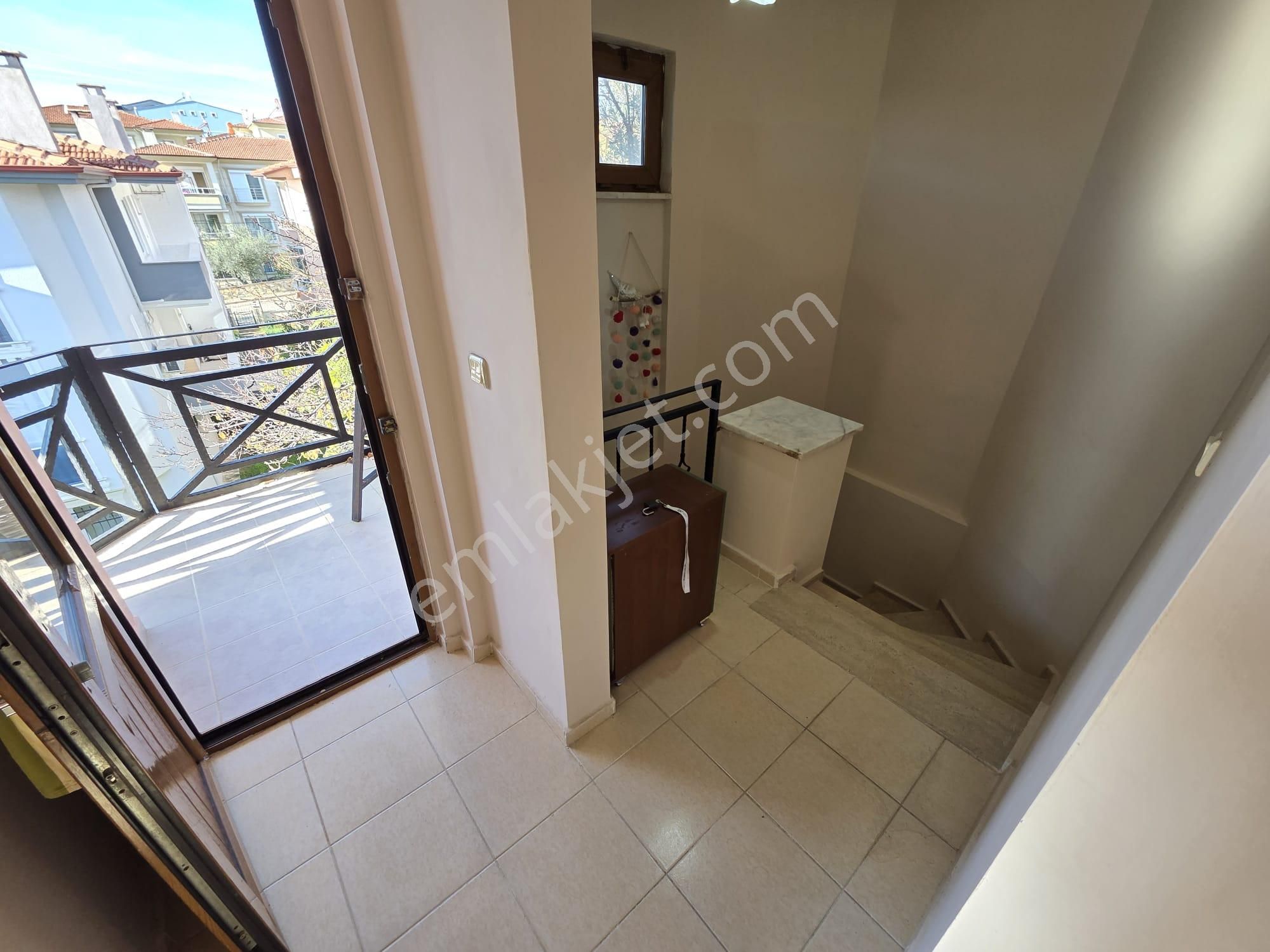 Altınoluk İlkbahar'dan Şehir İçinde Elit Mevkiide 350m² Arsa İçinde 7+2 Müstakil Köşe Villa - Görsel 30