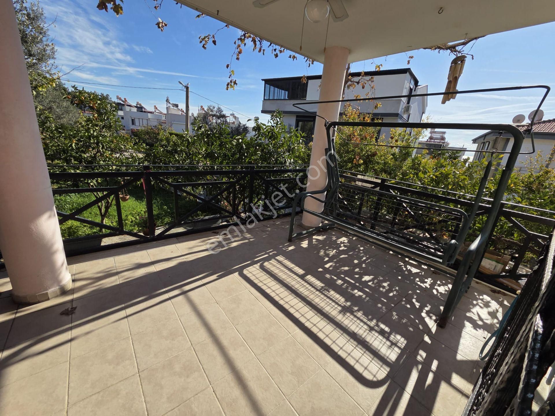 Altınoluk İlkbahar'dan Şehir İçinde Elit Mevkiide 350m² Arsa İçinde 7+2 Müstakil Köşe Villa - Görsel 36