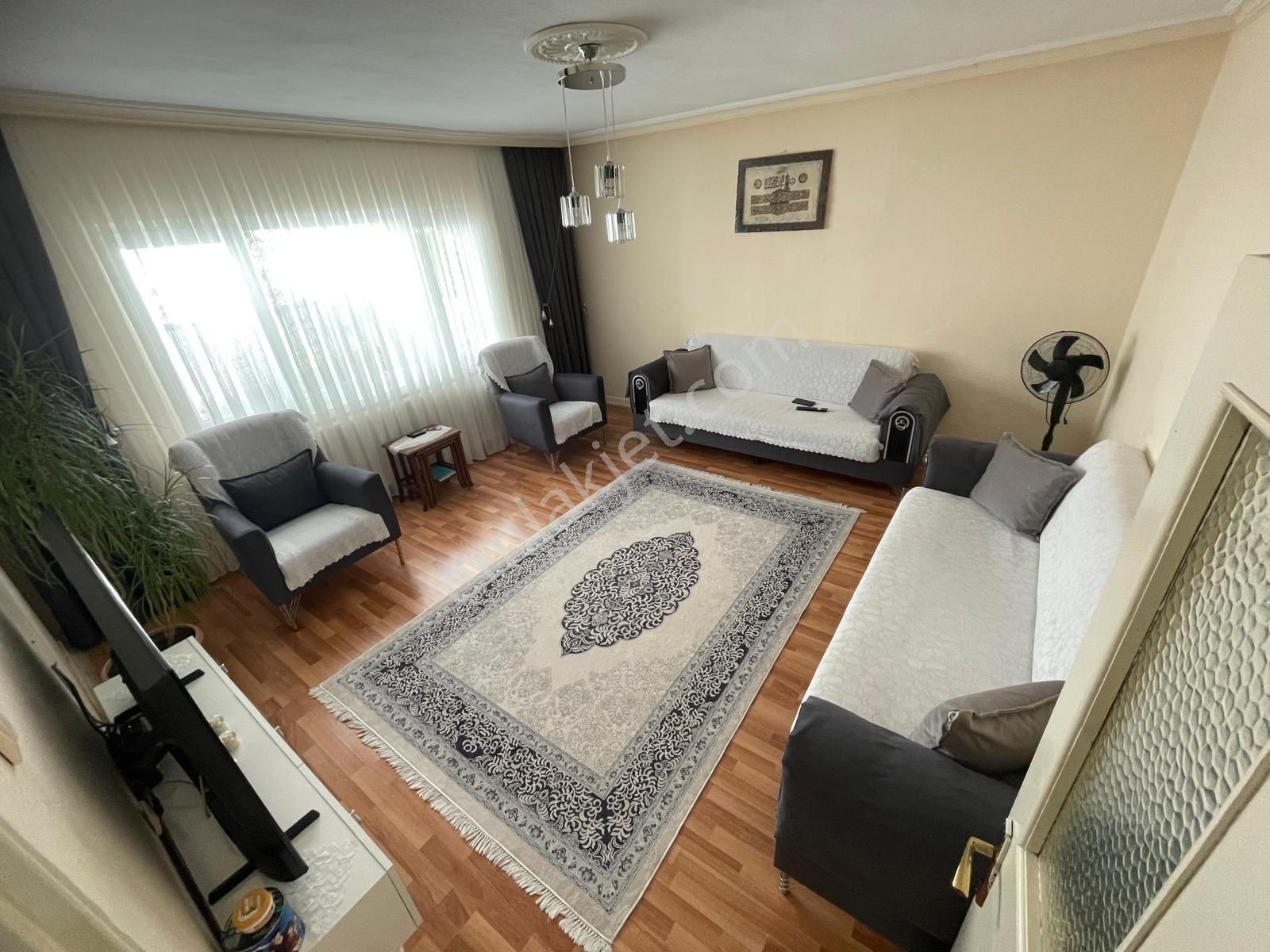 Mareşal Çakmak Mh'de Geniş Bağımsız Satılık 2+1 Daire - Görsel 13