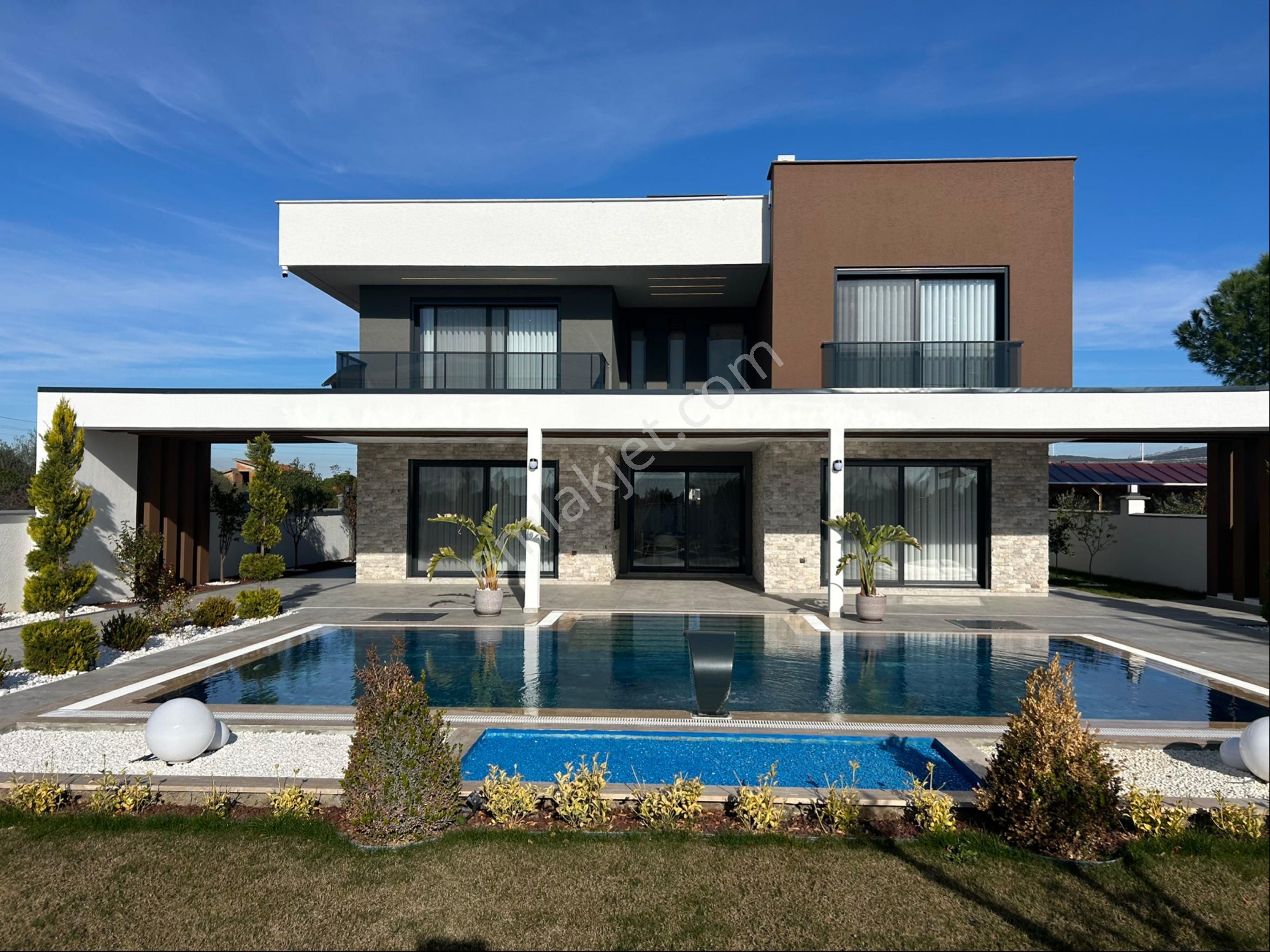 Didim Yeşiltepede 4+1 Eşyalı Lüks Villa - Görsel 13