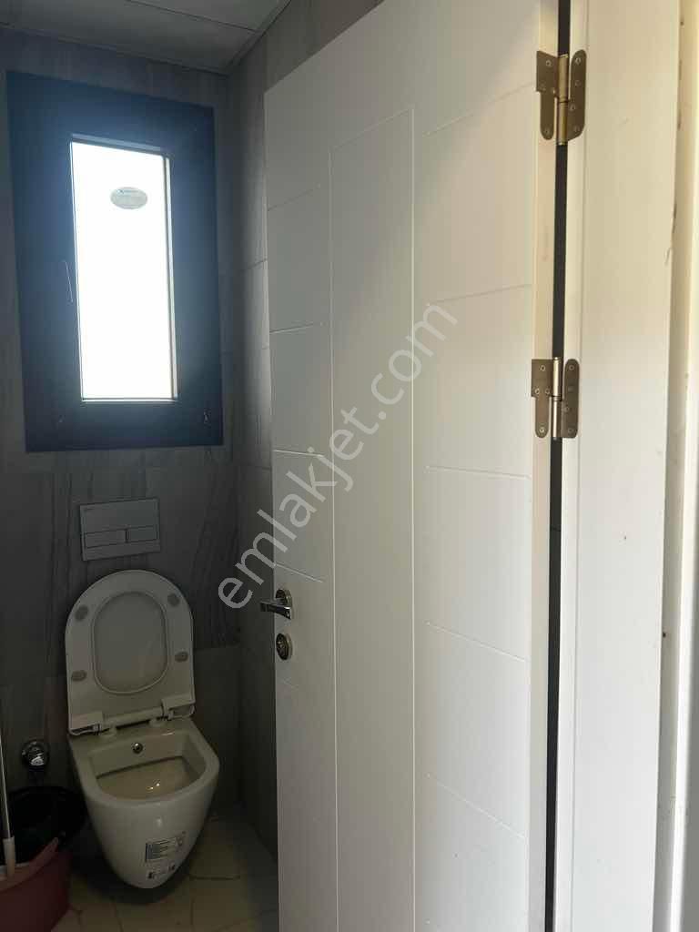 Çandarlı Bağyeri Evleri Sitesinde Ortak Havuzlu Tripleks Villa - Görsel 18