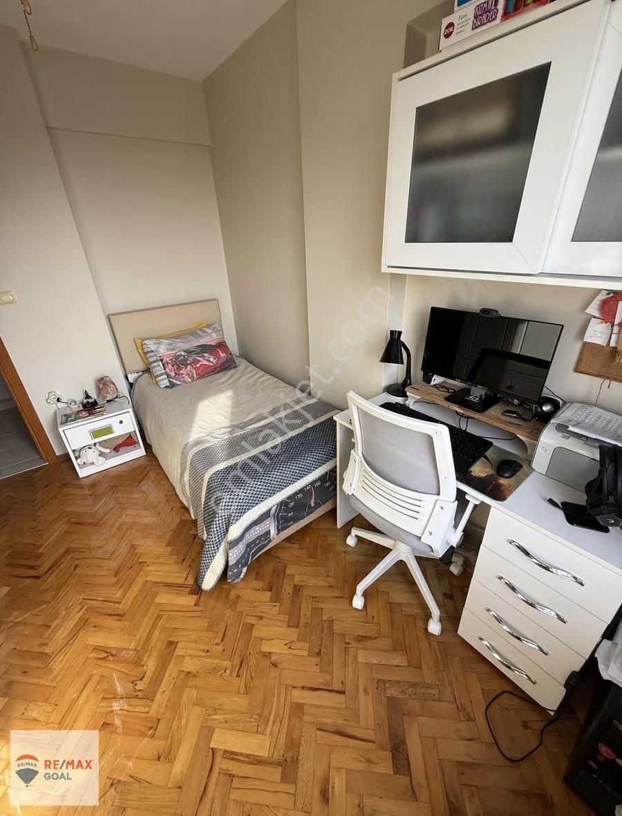 Cadde' Ye Yakın Deniz Manzaralı Dubleks Daire - Görsel 3