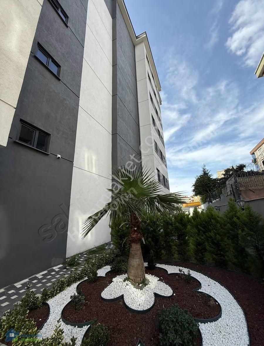 Maltepe Zümrütevler De Metro Ya Komşu Otoparklı Eşyalı 3+1 - Görsel 16