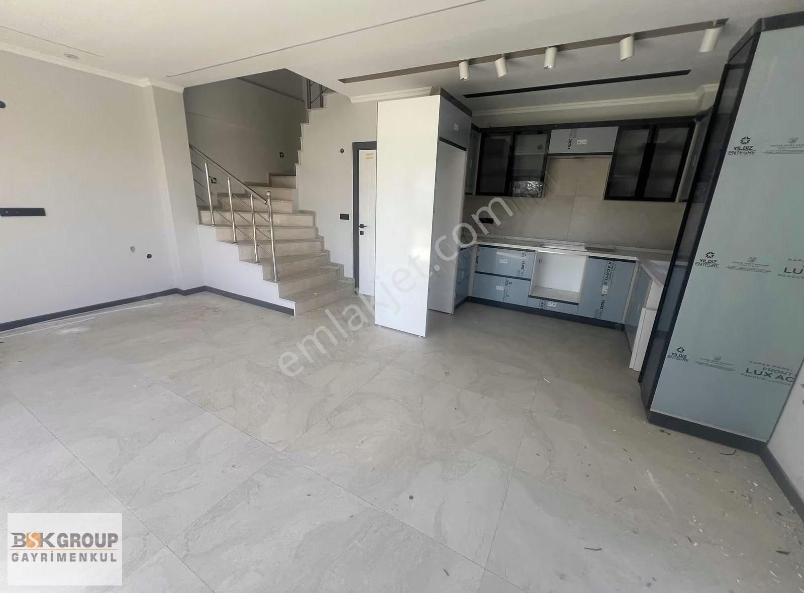 Bsk Group'dan Ultra Lüx Geniş Bahçeli Villa..! - Görsel 11