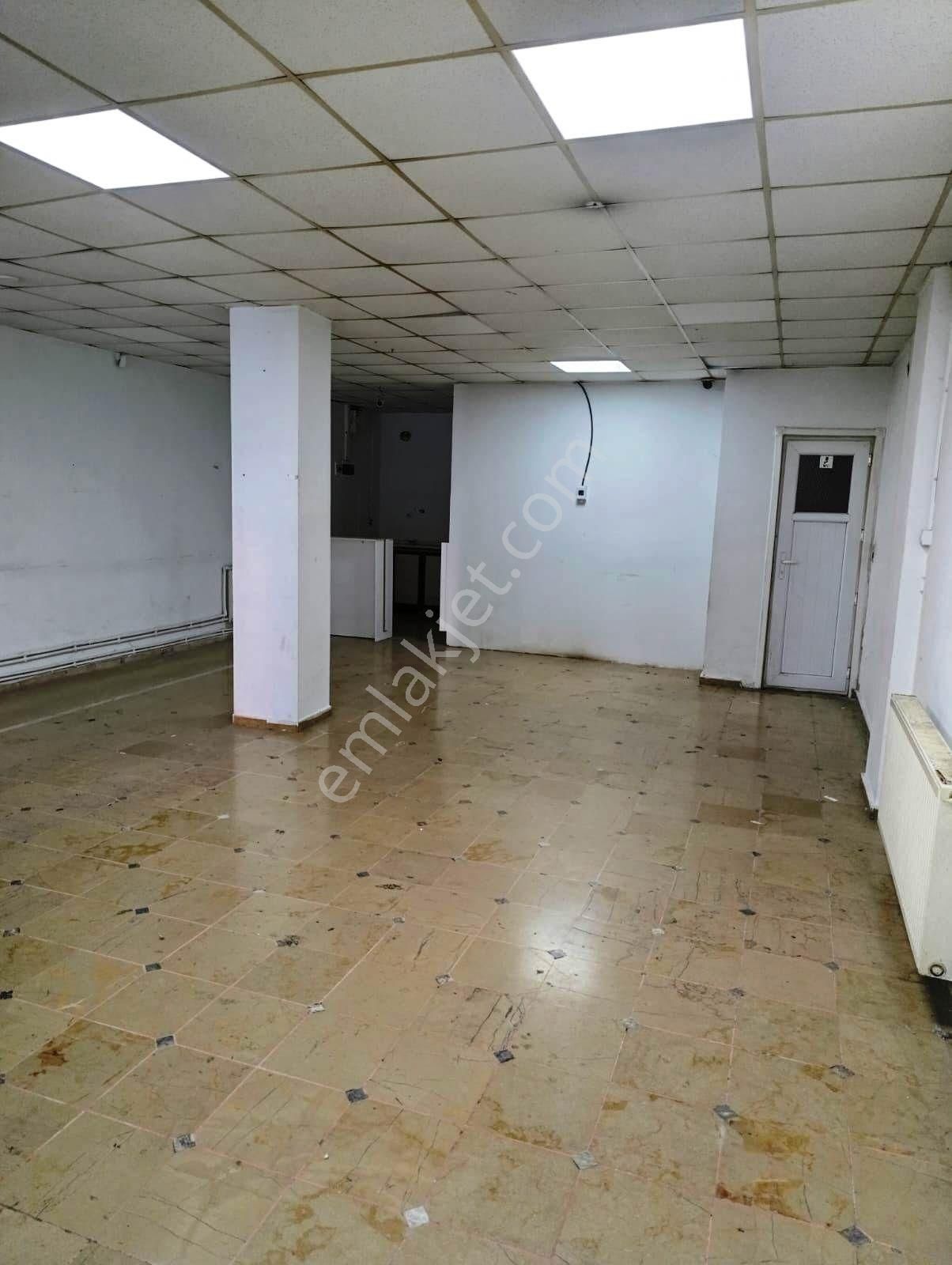 Cadde Üzeri Harika Konumlu Boş Dükkan - Görsel 11