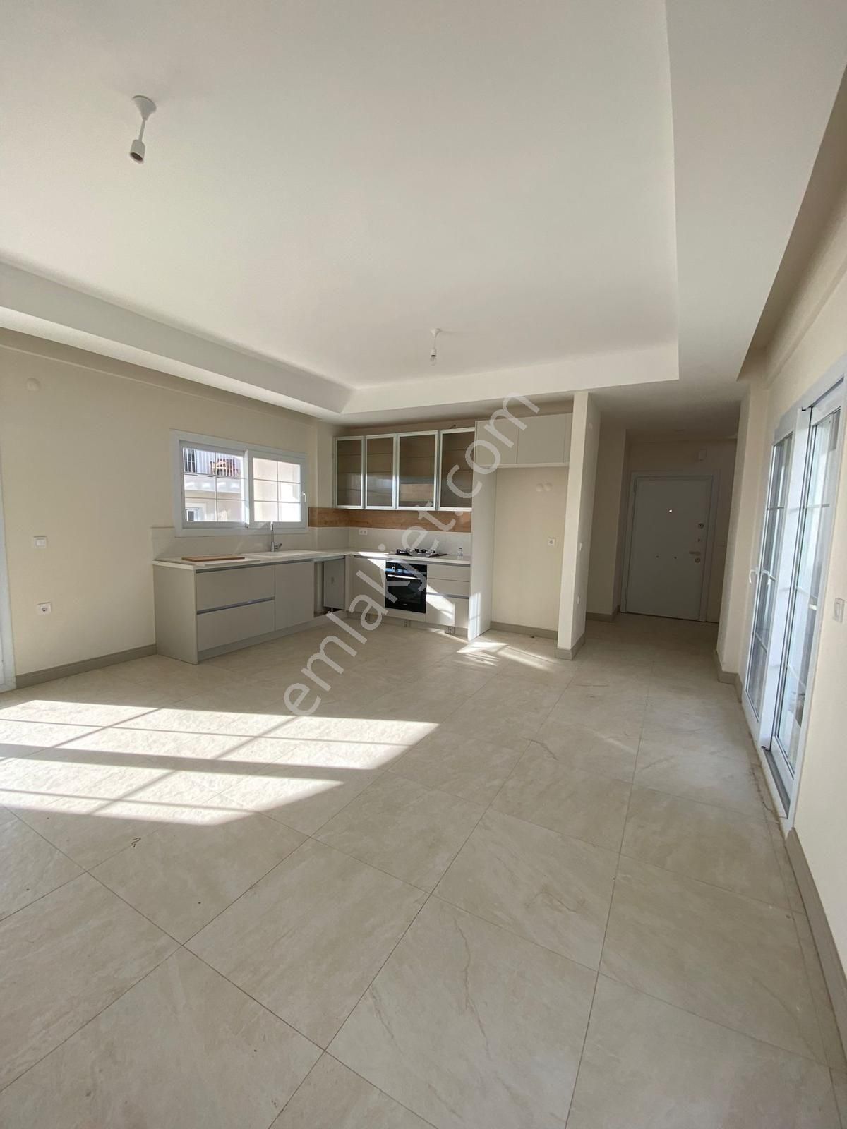 Kuşadası Satılık 4+1 Villa - Görsel 4