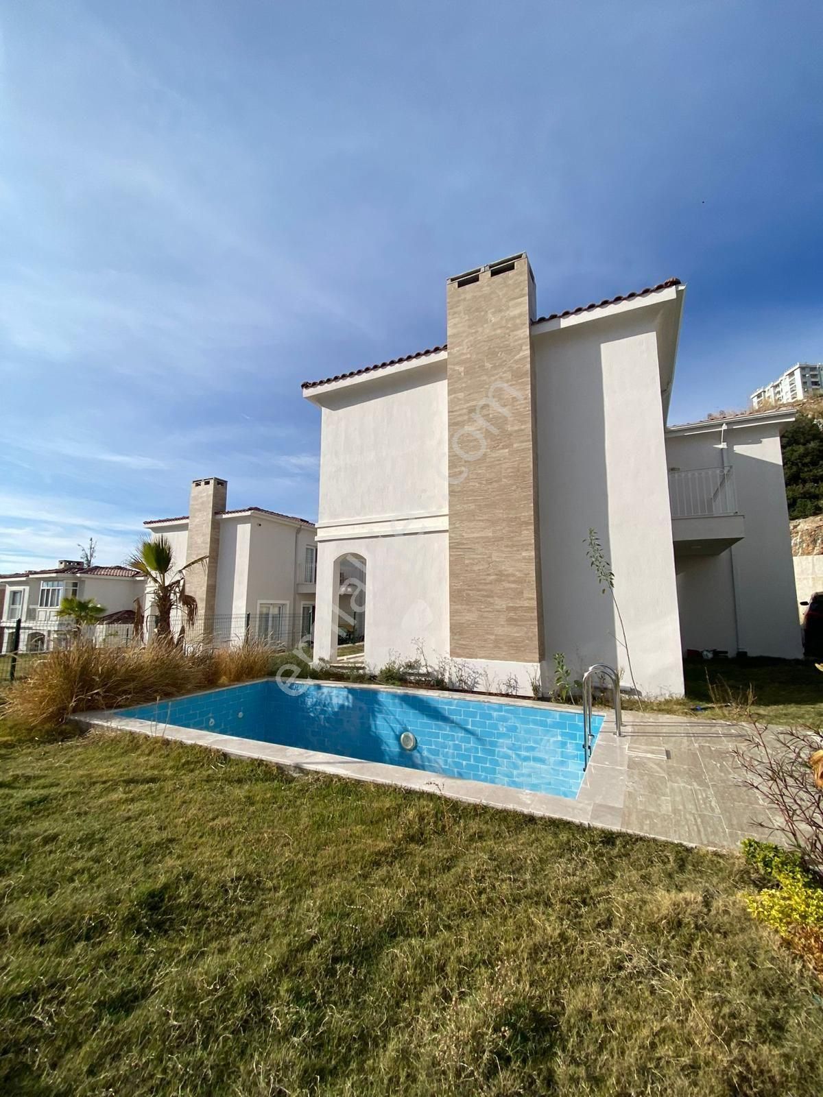 Kuşadası Satılık 4+1 Villa - Görsel 6