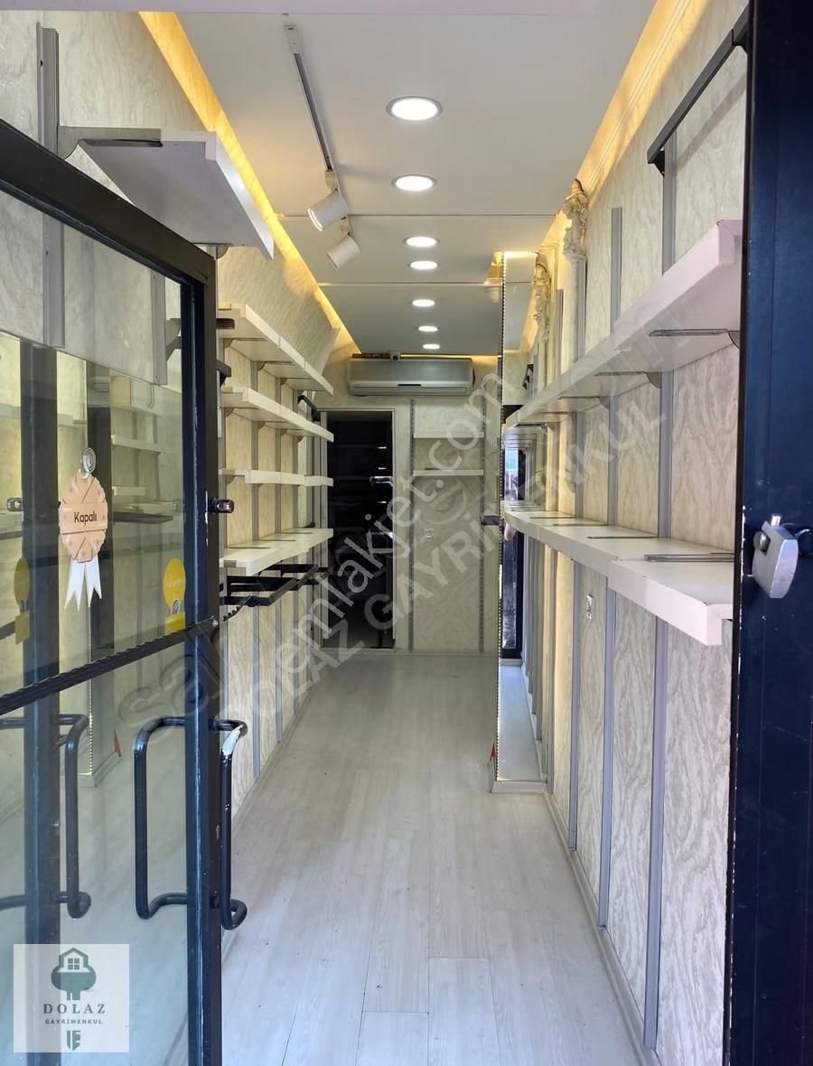 Fatih Akdeniz Caddesi' Nin En İşlek Konumunda Kiralık Dükkan - Görsel 5