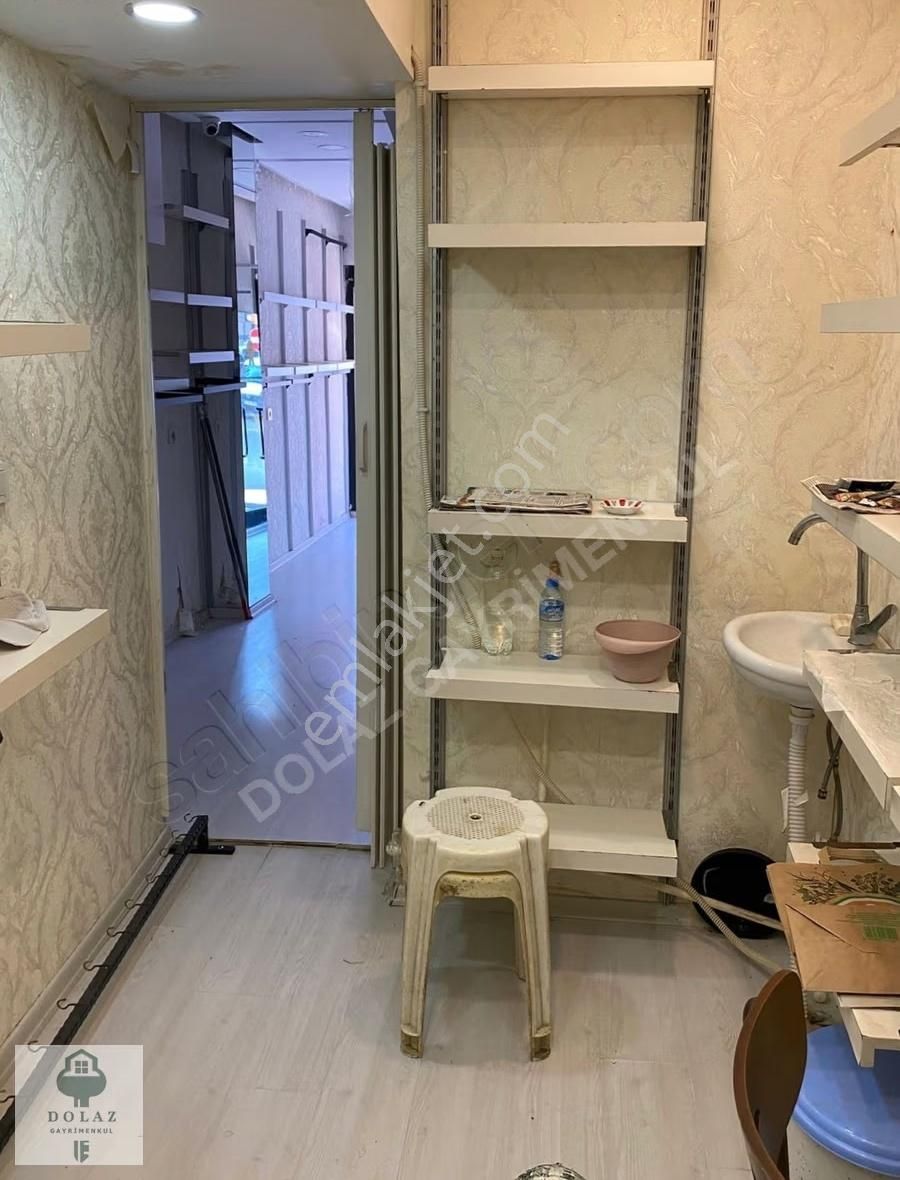 Fatih Akdeniz Caddesi' Nin En İşlek Konumunda Kiralık Dükkan - Görsel 2