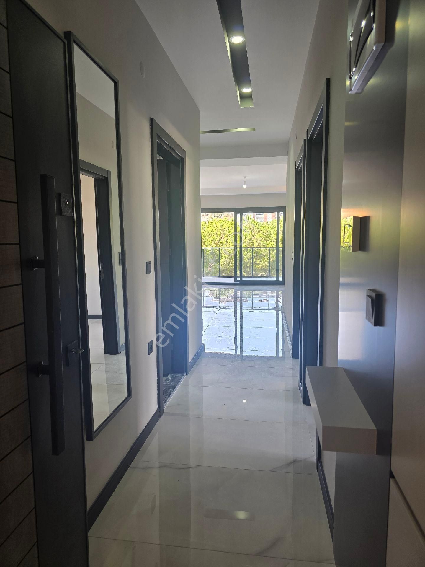 Kuşadası Satılık2+1 Sıfır Daire