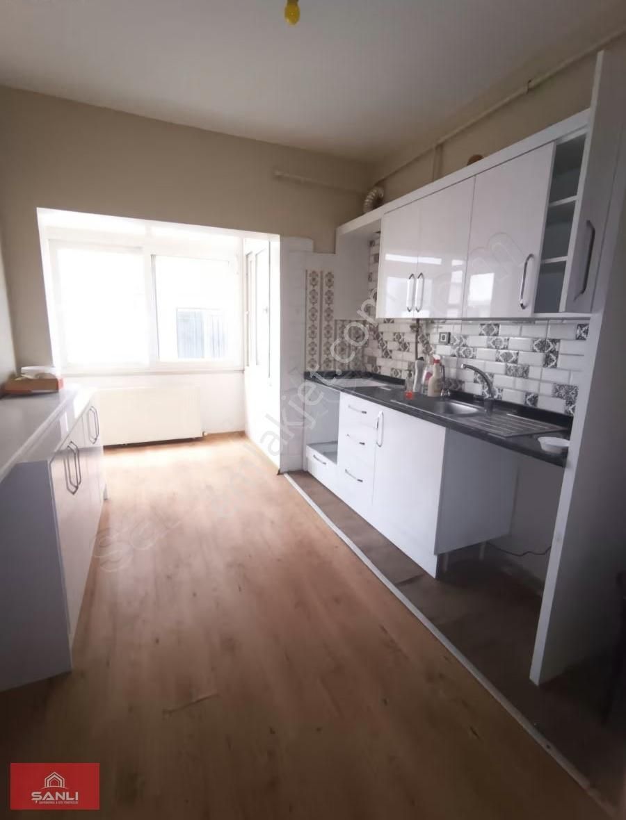 Buca Üçkuyular Pazaryeri, Halısaha Karşısı Kiralik Daire - Görsel 7