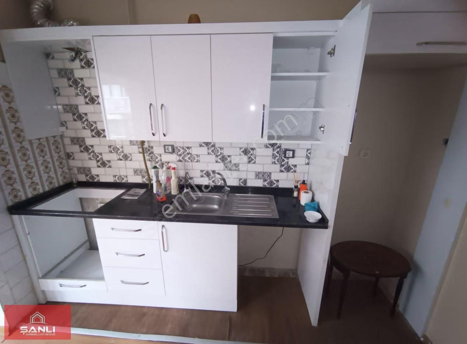 Buca Üçkuyular Pazaryeri, Halısaha Karşısı Kiralik Daire - Görsel 4