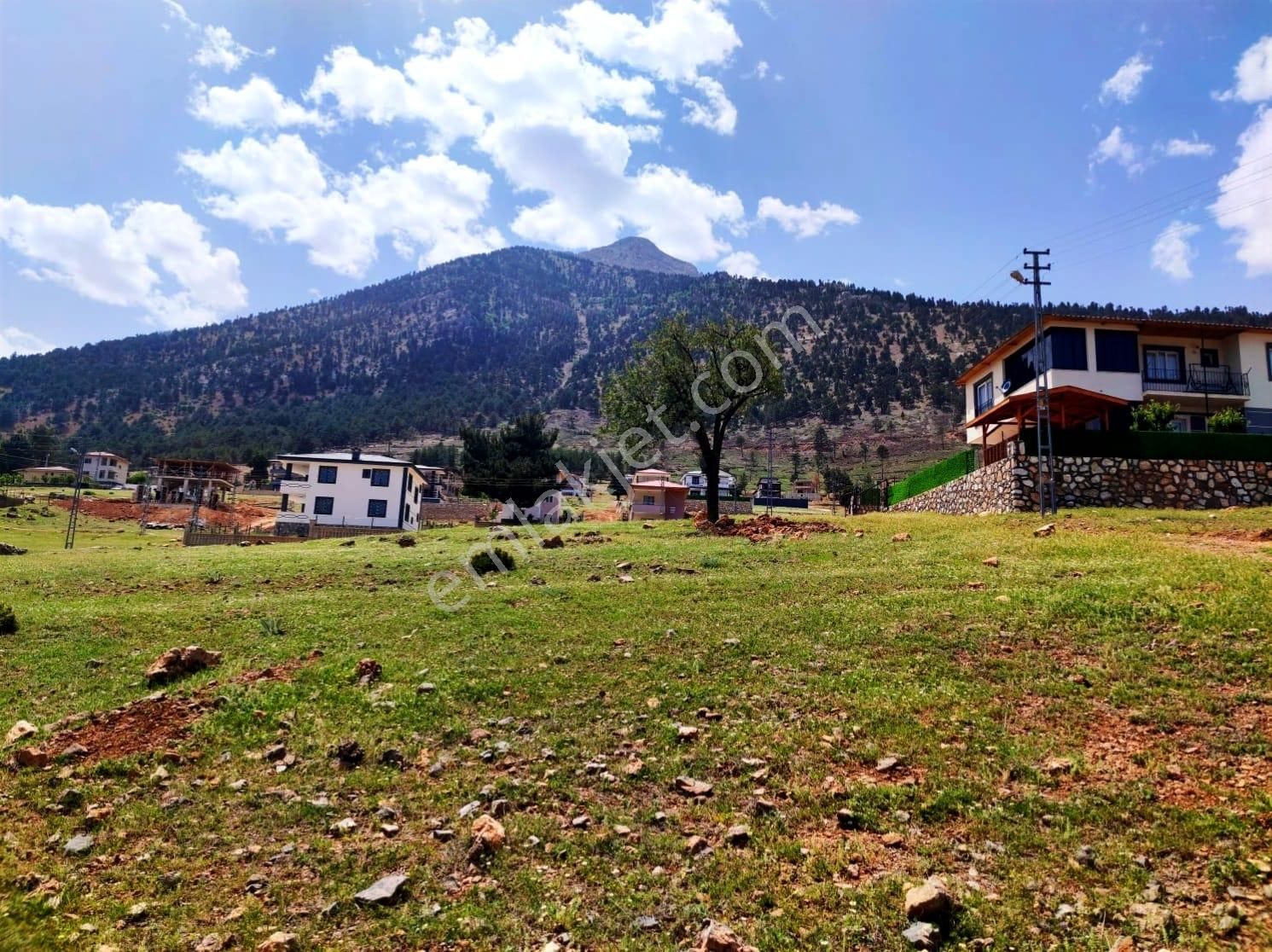 Kar Emlaktan Yenikonacık Bozkırlı Mevkiinde 350 M2 İmarlı İfrazlı Satılık Arsa - Görsel 2