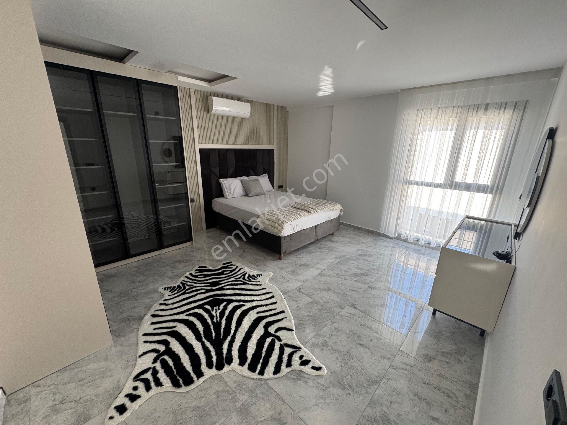 Kuşadası Karaova Mevkinde 4+1 Tek Müstakil - Görsel 10