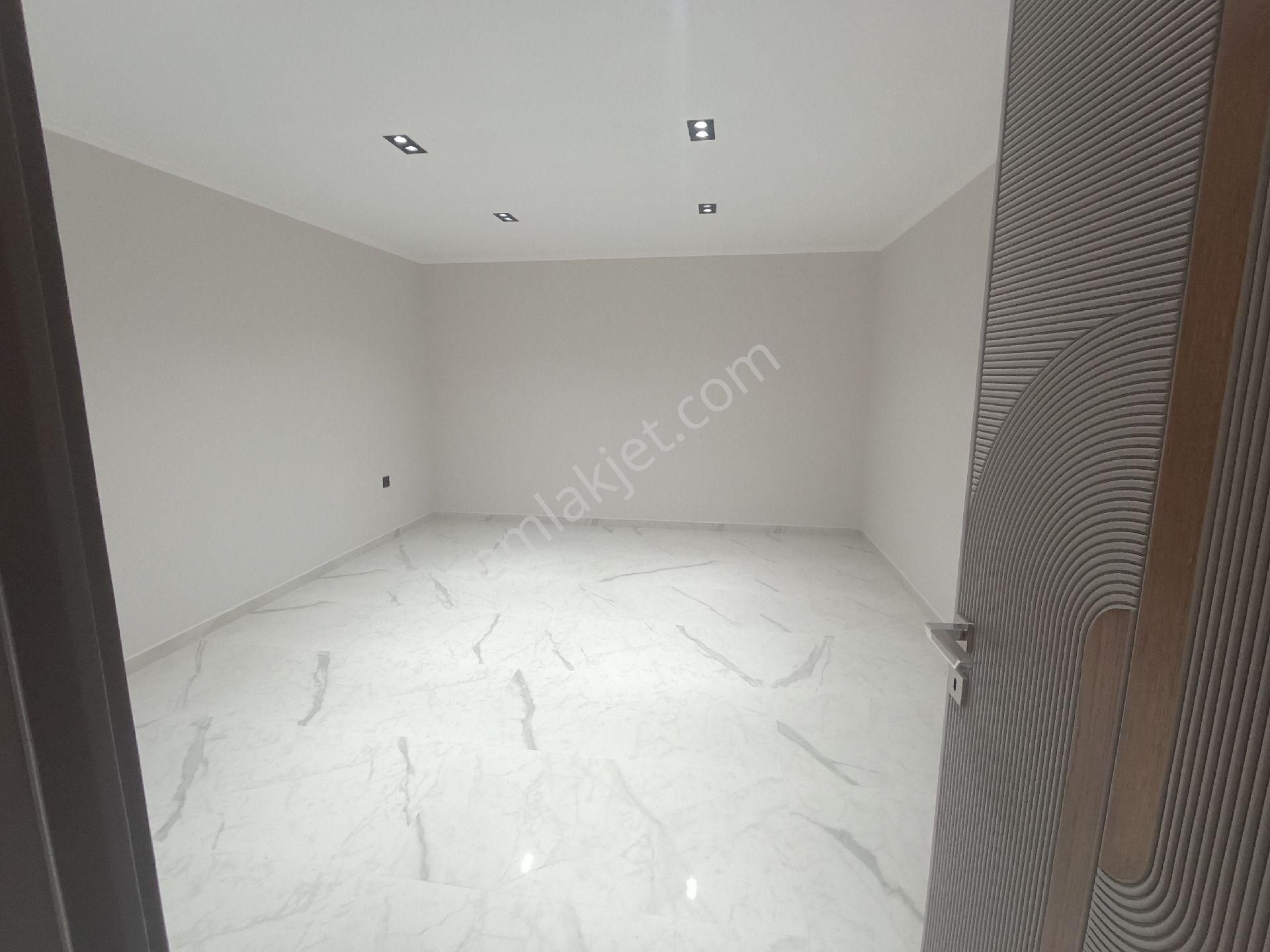 Kuşadası Karaova Mevkinde 4+1 Tek Müstakil - Görsel 19