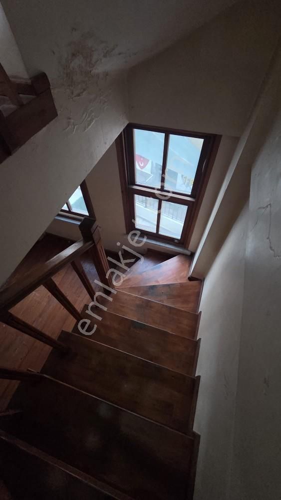 Beyoğlunda Kiralık Müstakil Bina - Görsel 18