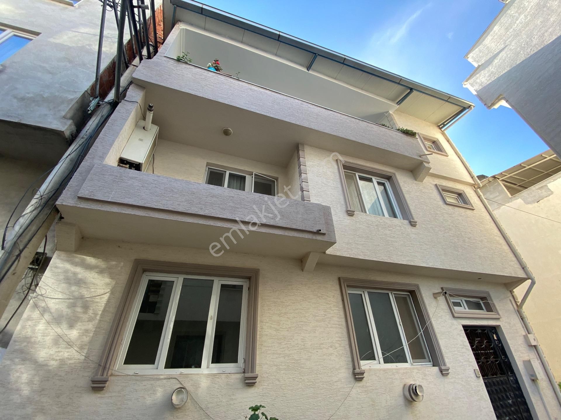 Yunuseli'de 3 Katlı, 3 Daireli Komple Satılık Müstakil Bina - Görsel 32