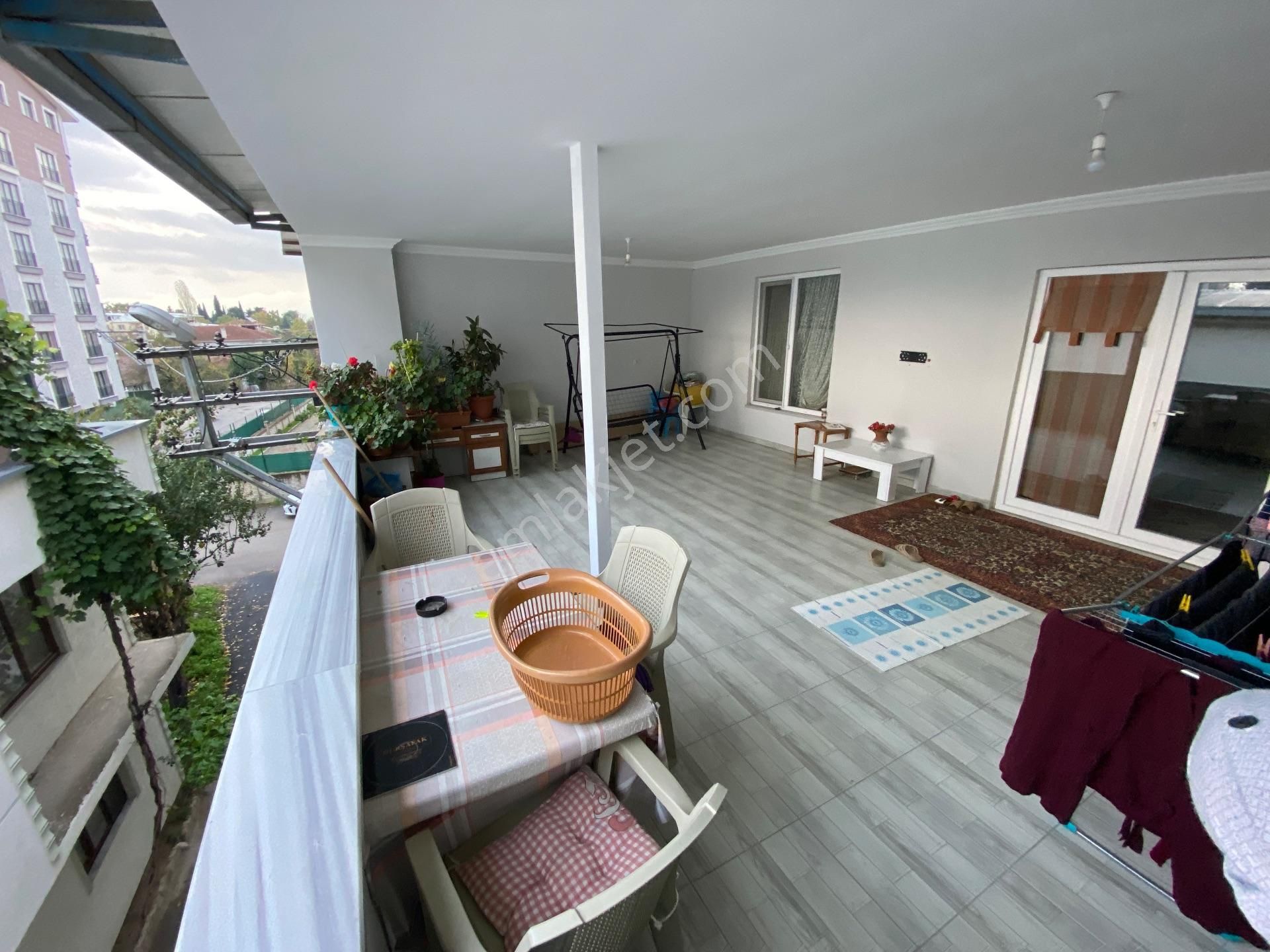 Yunuseli'de 3 Katlı, 3 Daireli Komple Satılık Müstakil Bina - Görsel 28