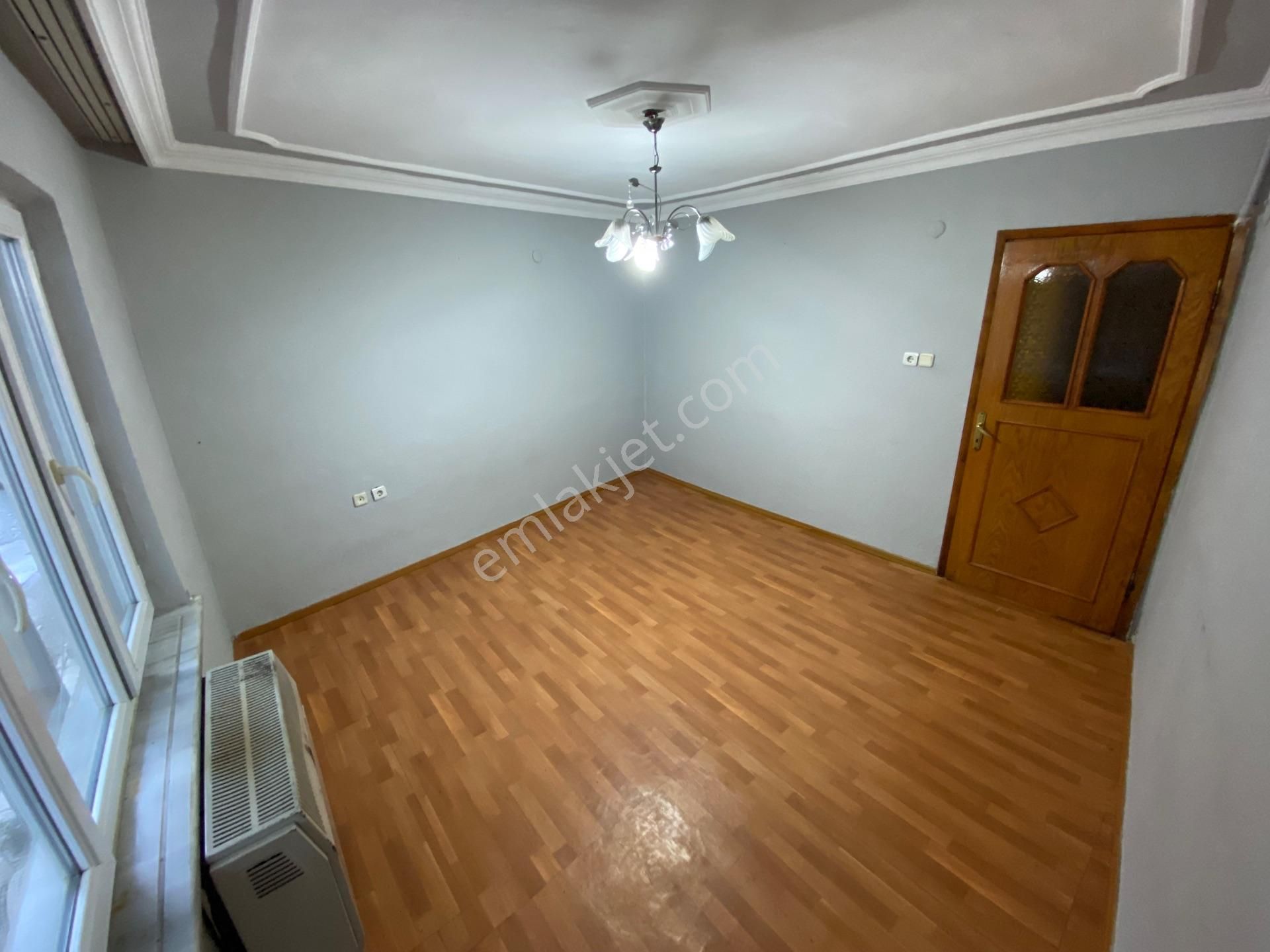 Yunuseli'de 3 Katlı, 3 Daireli Komple Satılık Müstakil Bina - Görsel 21