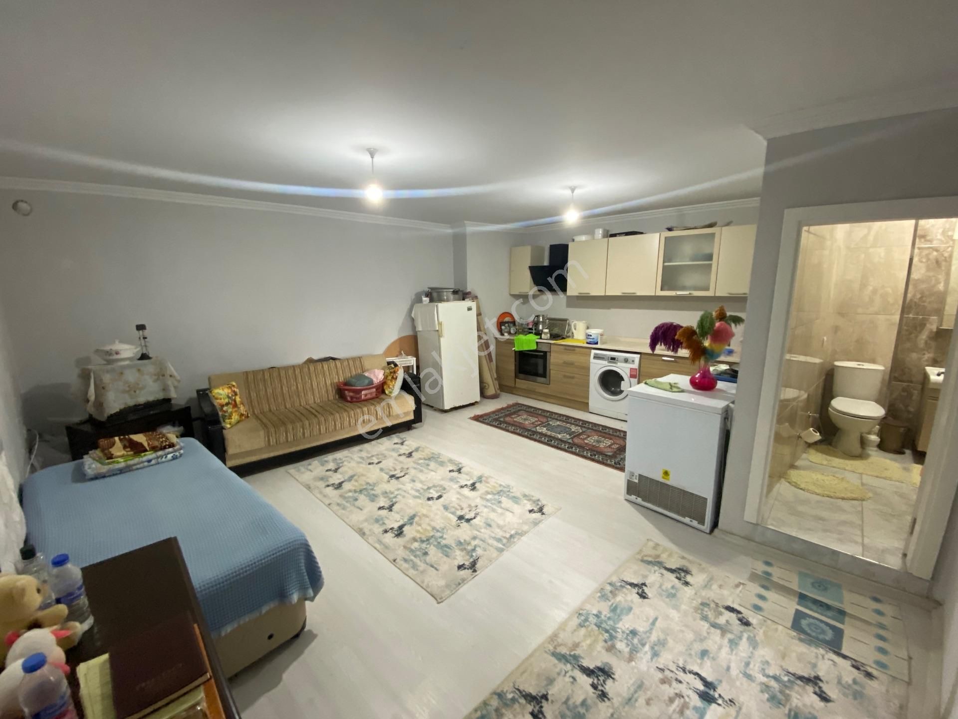 Yunuseli'de 3 Katlı, 3 Daireli Komple Satılık Müstakil Bina - Görsel 23