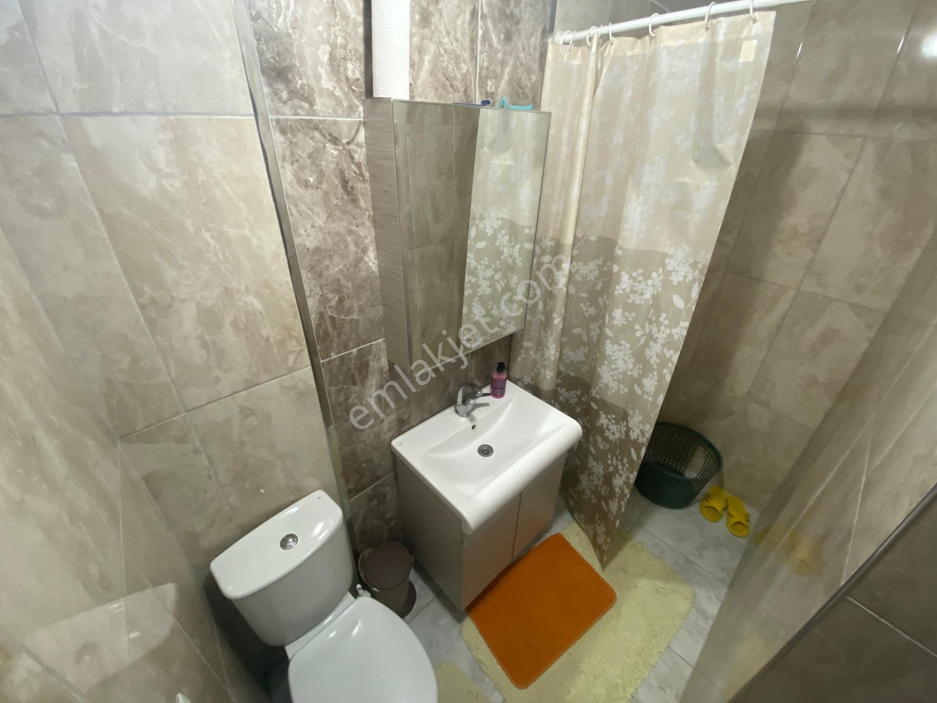 Yunuseli'de 3 Katlı, 3 Daireli Komple Satılık Müstakil Bina - Görsel 27