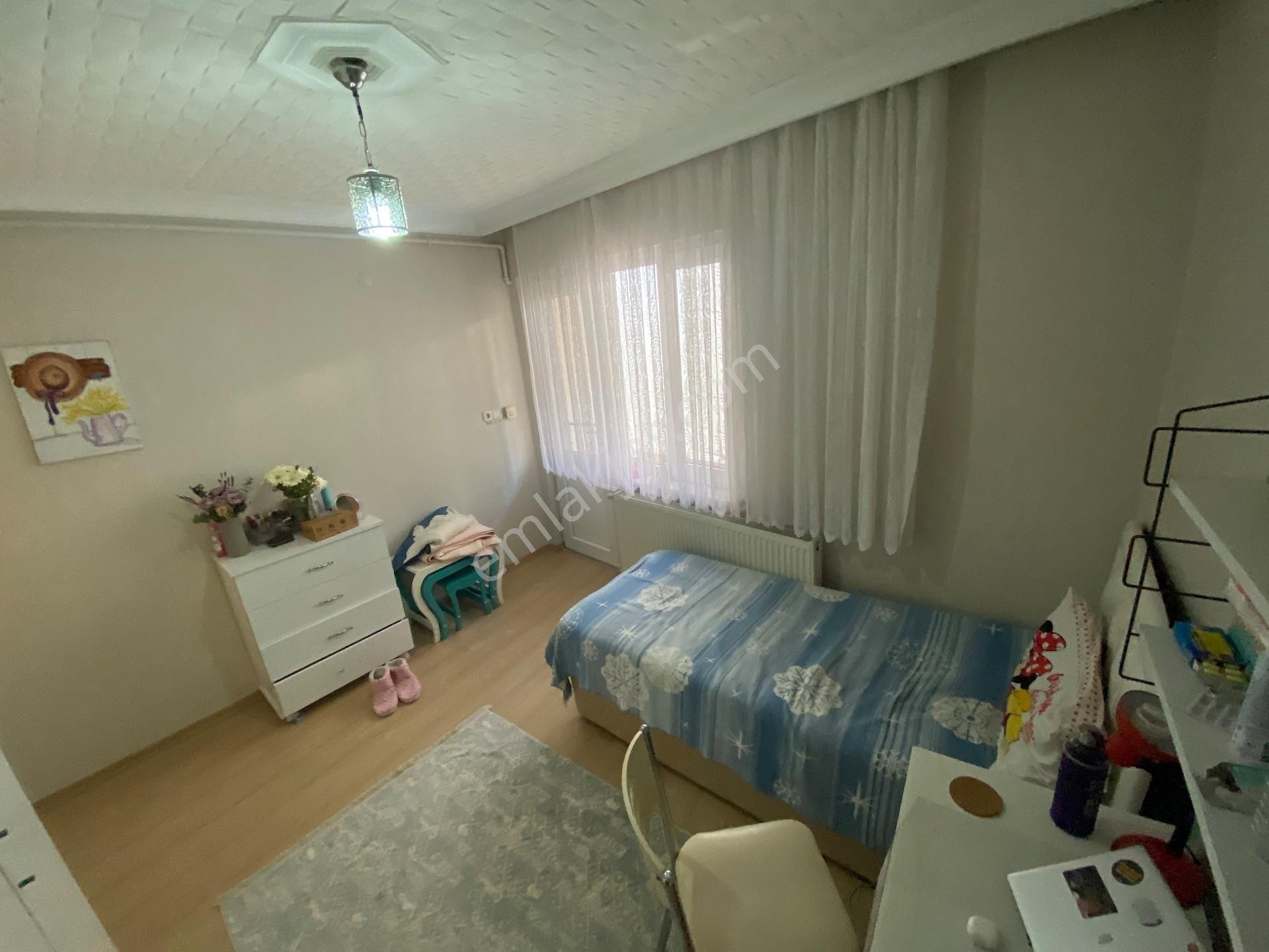 Yunuseli'de 3 Katlı, 3 Daireli Komple Satılık Müstakil Bina - Görsel 16