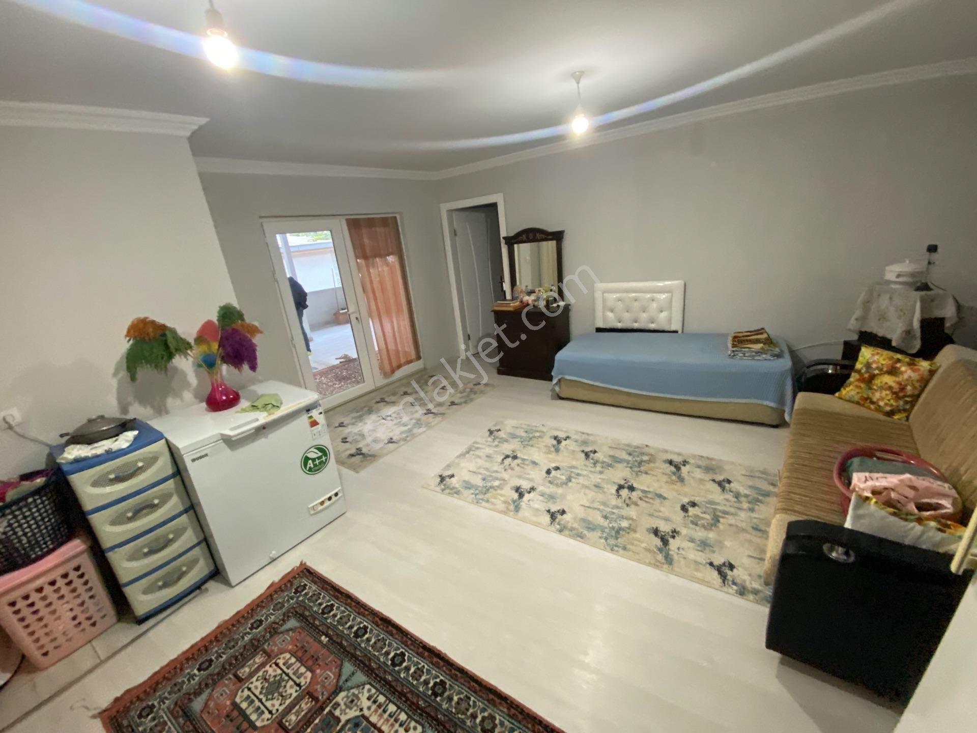 Yunuseli'de 3 Katlı, 3 Daireli Komple Satılık Müstakil Bina - Görsel 24