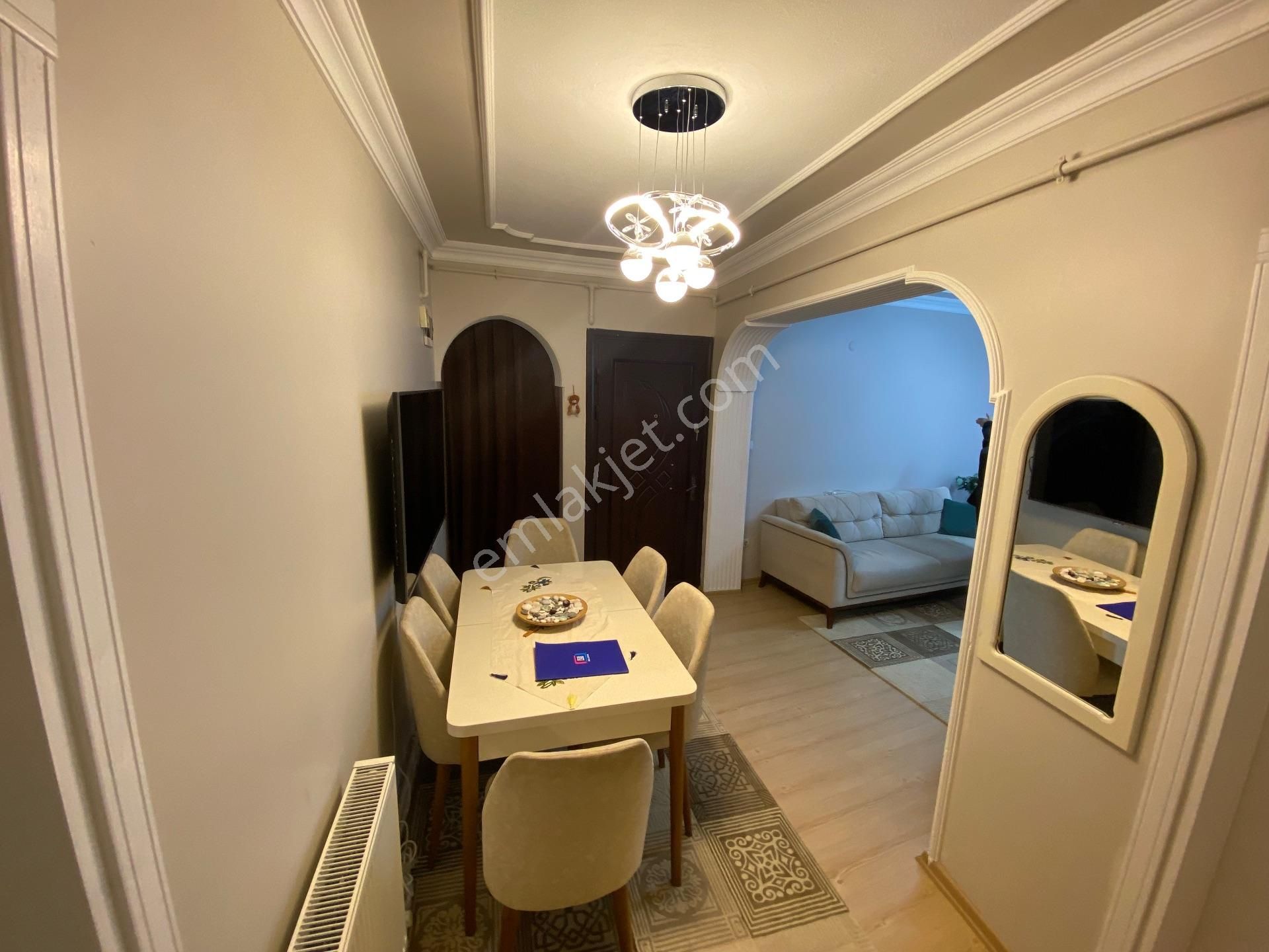 Yunuseli'de 3 Katlı, 3 Daireli Komple Satılık Müstakil Bina - Görsel 5