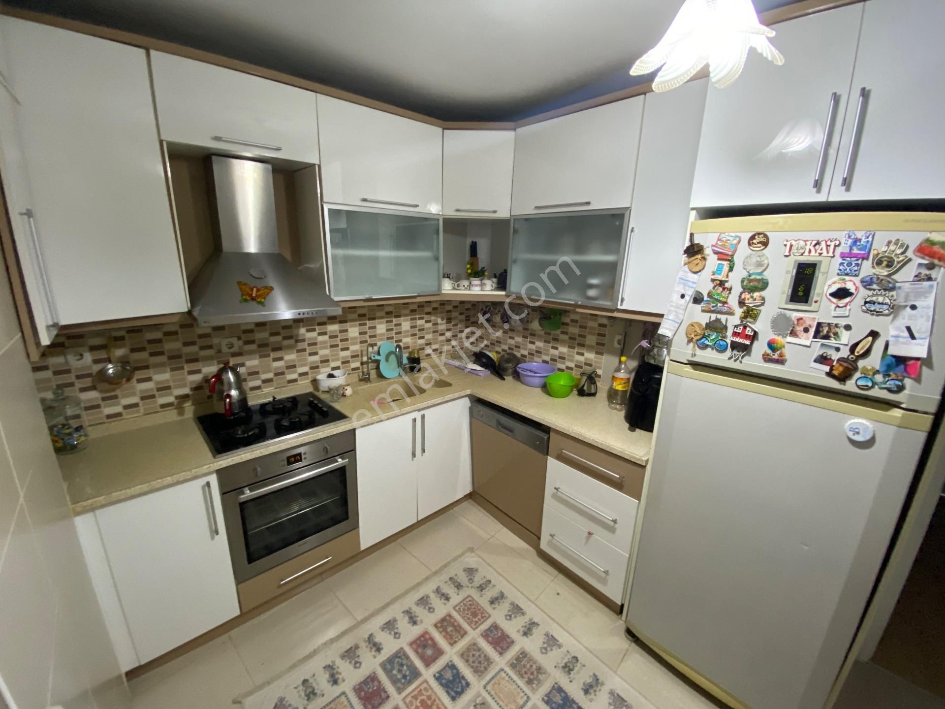 Yunuseli'de 3 Katlı, 3 Daireli Komple Satılık Müstakil Bina - Görsel 6