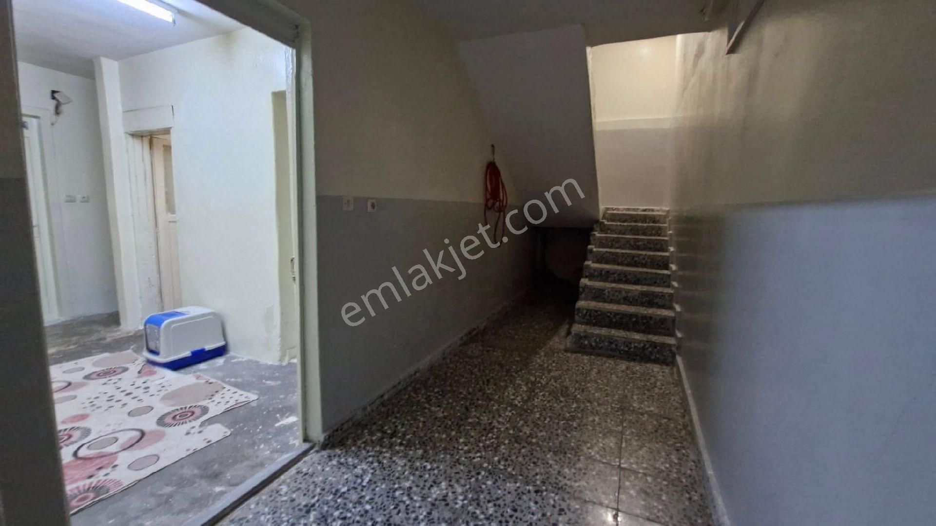 Emir Emlak Ve Gayrimenkulden Yeşilevler Mahallesinde Müstakil Ev - Görsel 11