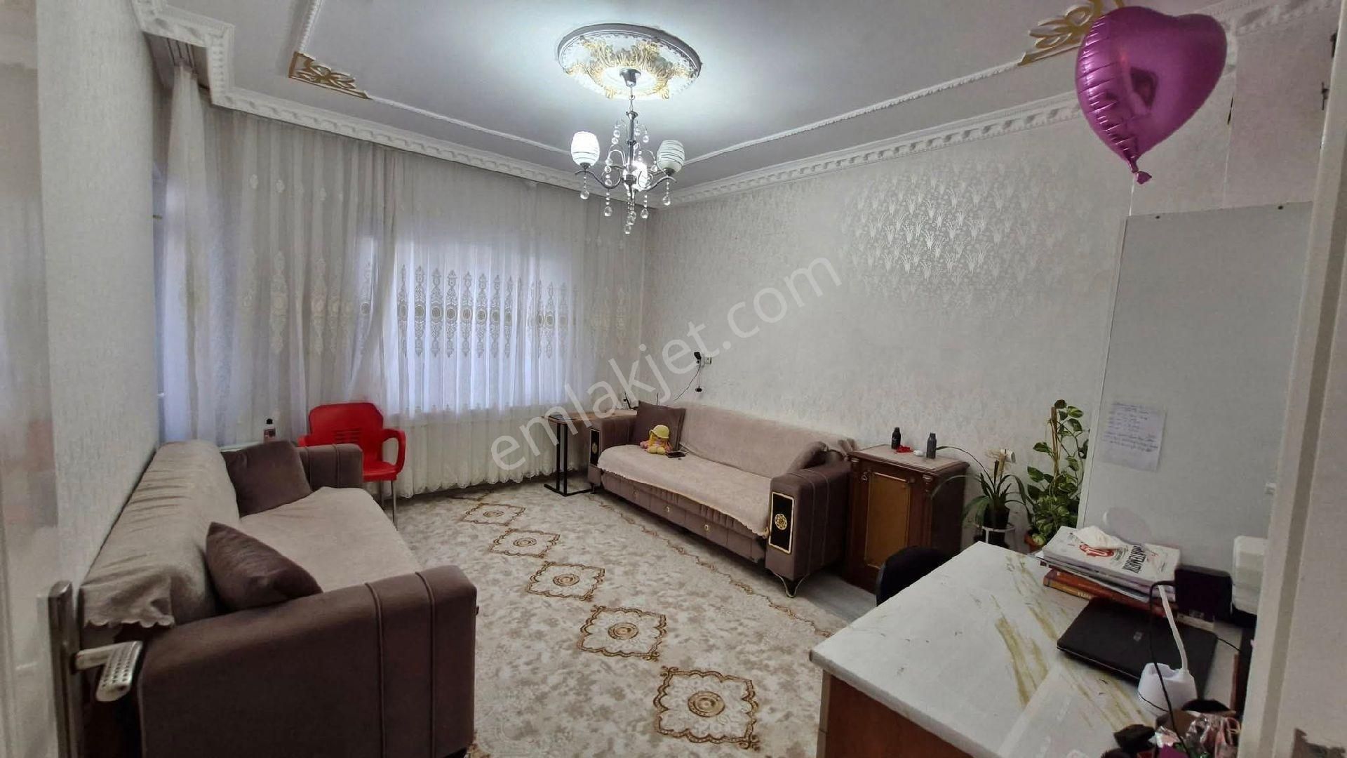 Emir Emlak Ve Gayrimenkulden Yeşilevler Mahallesinde Müstakil Ev - Görsel 5