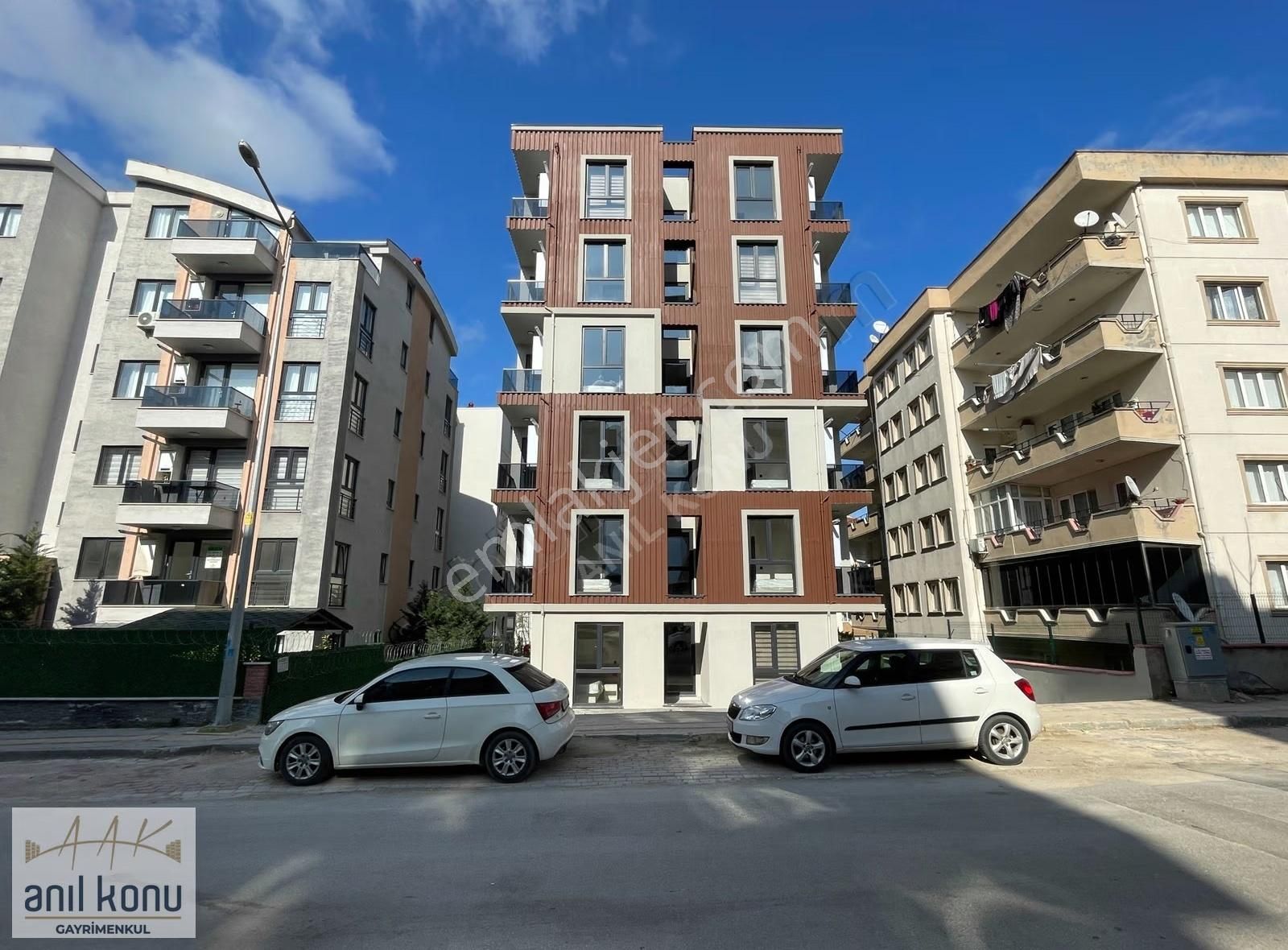 Anıl Konu'dan Kiracısız Lüks Sıfır Eşyalı 2+1 Satılık Daire - Görsel 34